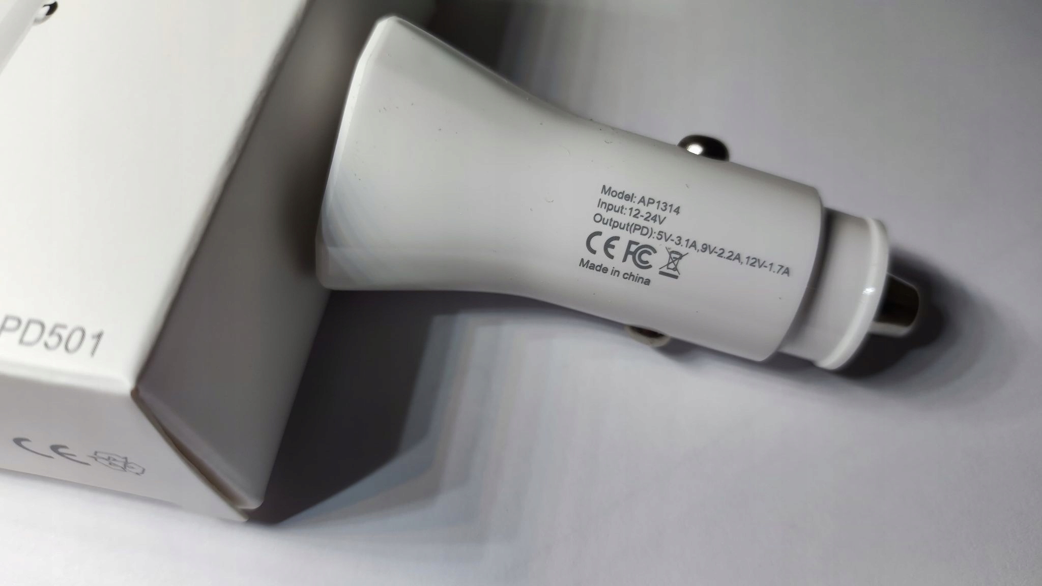 ŁADOWARKA SAMOCHODOWA KABEL USB C 20W DO IPHONE Długość przewodu 1 m