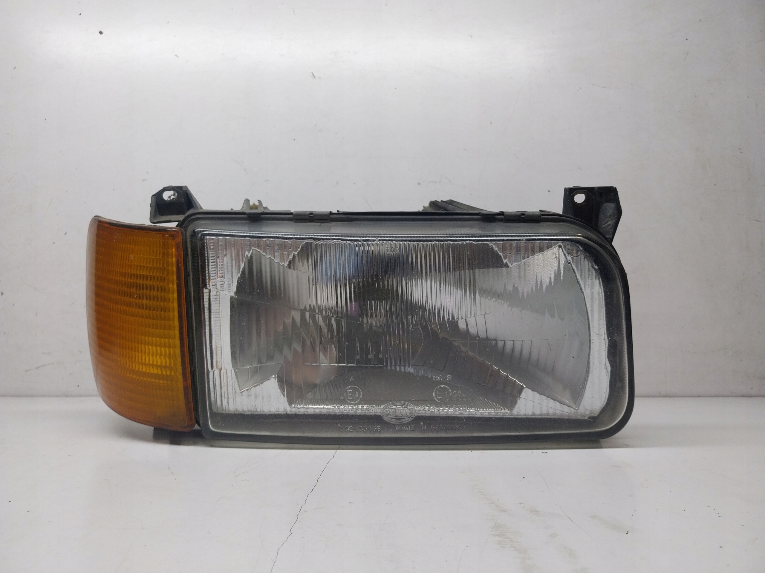 VW PASSAT B3 light front right REFLEKTOR right front