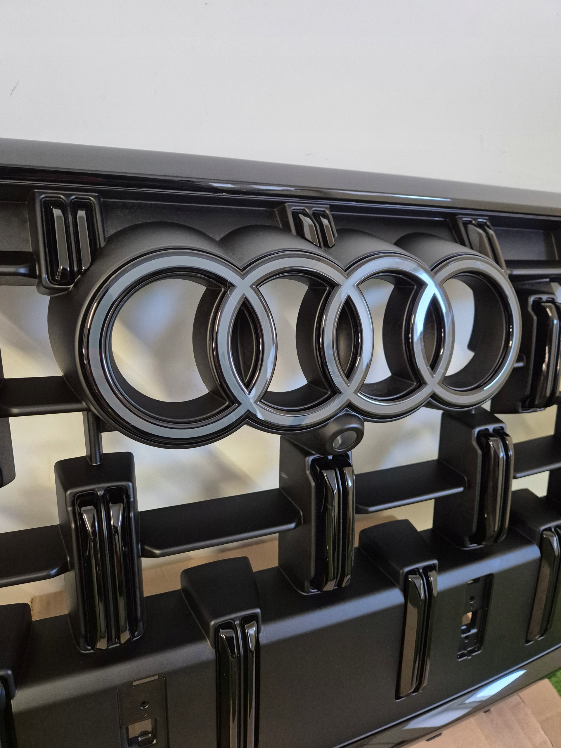 Audi Q8 Kühlergrill FRONTGRILL Kühlergitter 4M8853651 - Thumbnail 7
