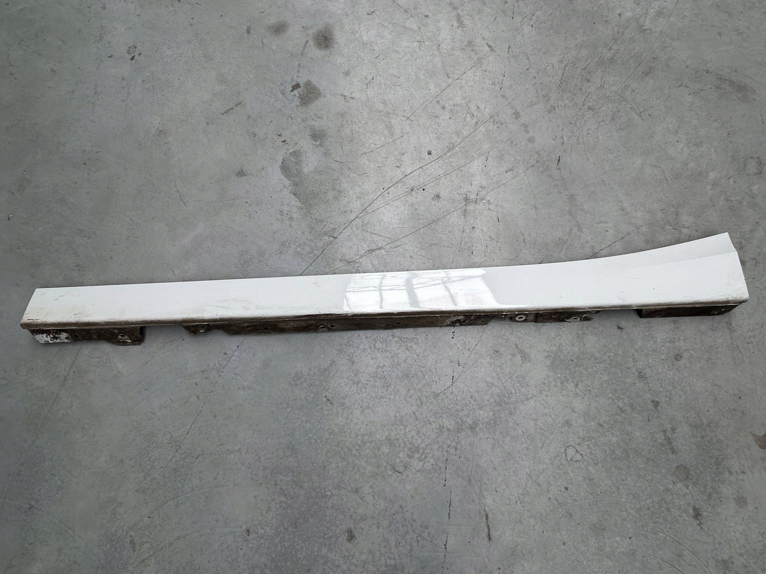 threshold cap threshold left BMW 1 F20 2013 7287827 Alpinweiss 300