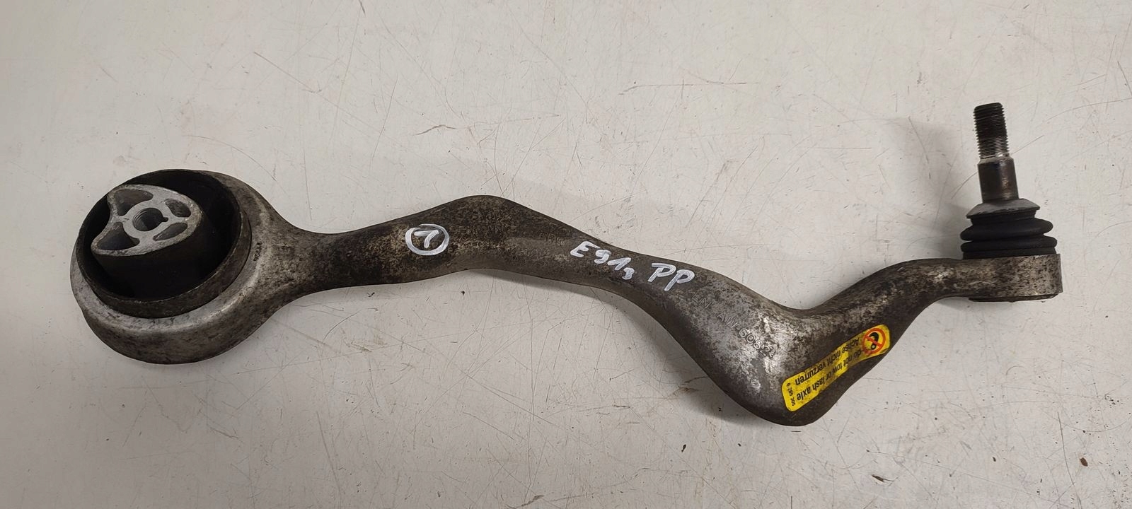 arm front front right BMW E90 E91 LIFT 2,0D