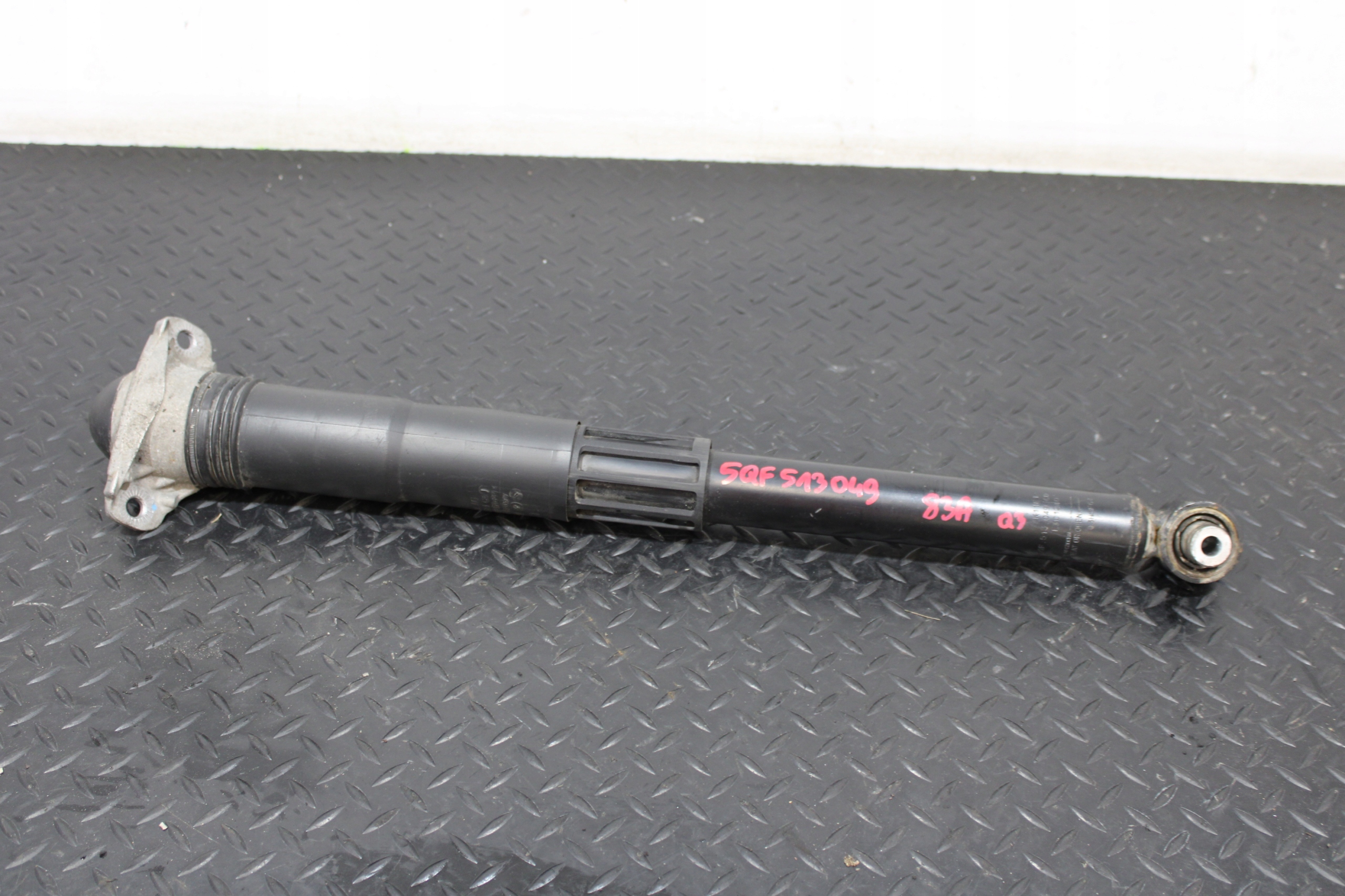 Stoßdämpfer heck AUDI Q3 II 2 83A 5QF513049CD