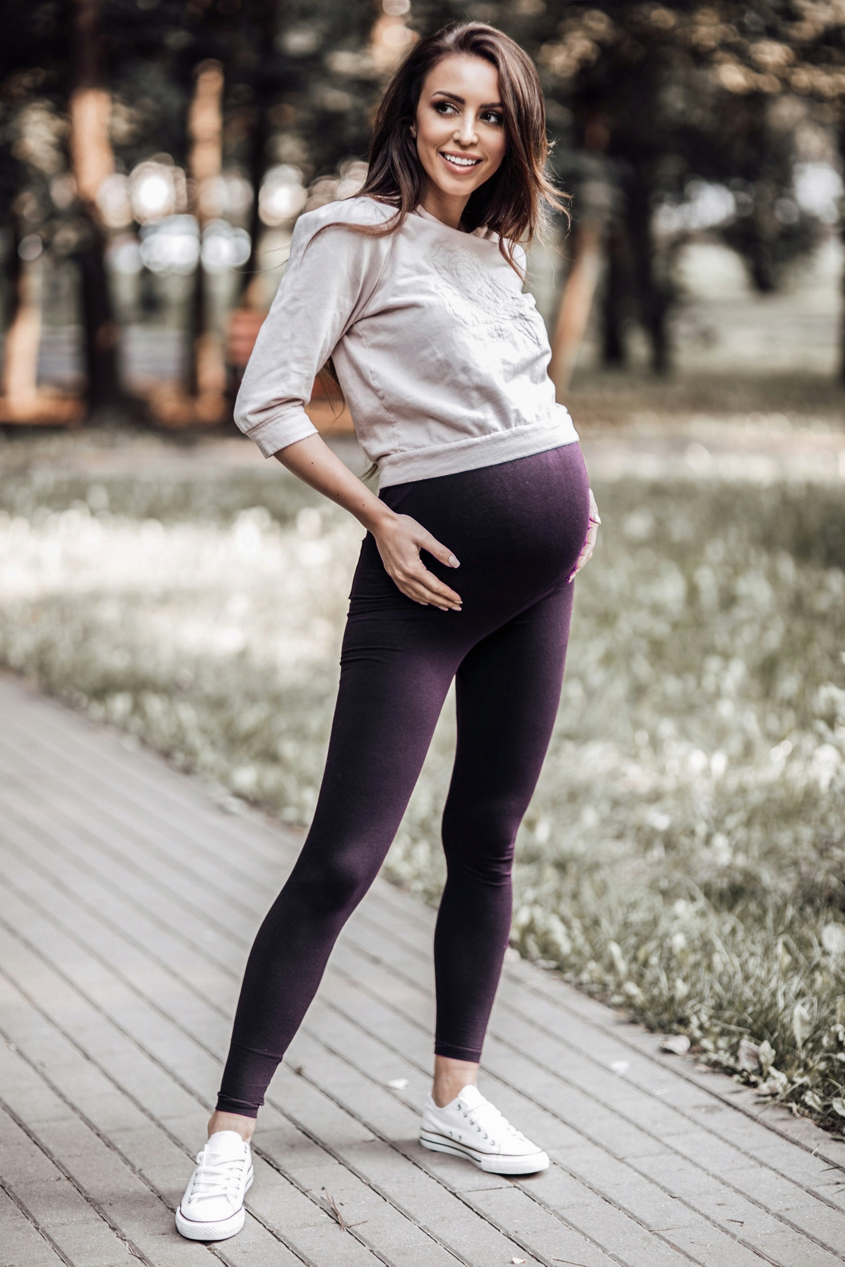 LEGGINSY CIĄŻOWE DŁUGIE GETRY Z PANELEM ŚLIWKA S Marka MITAAMI