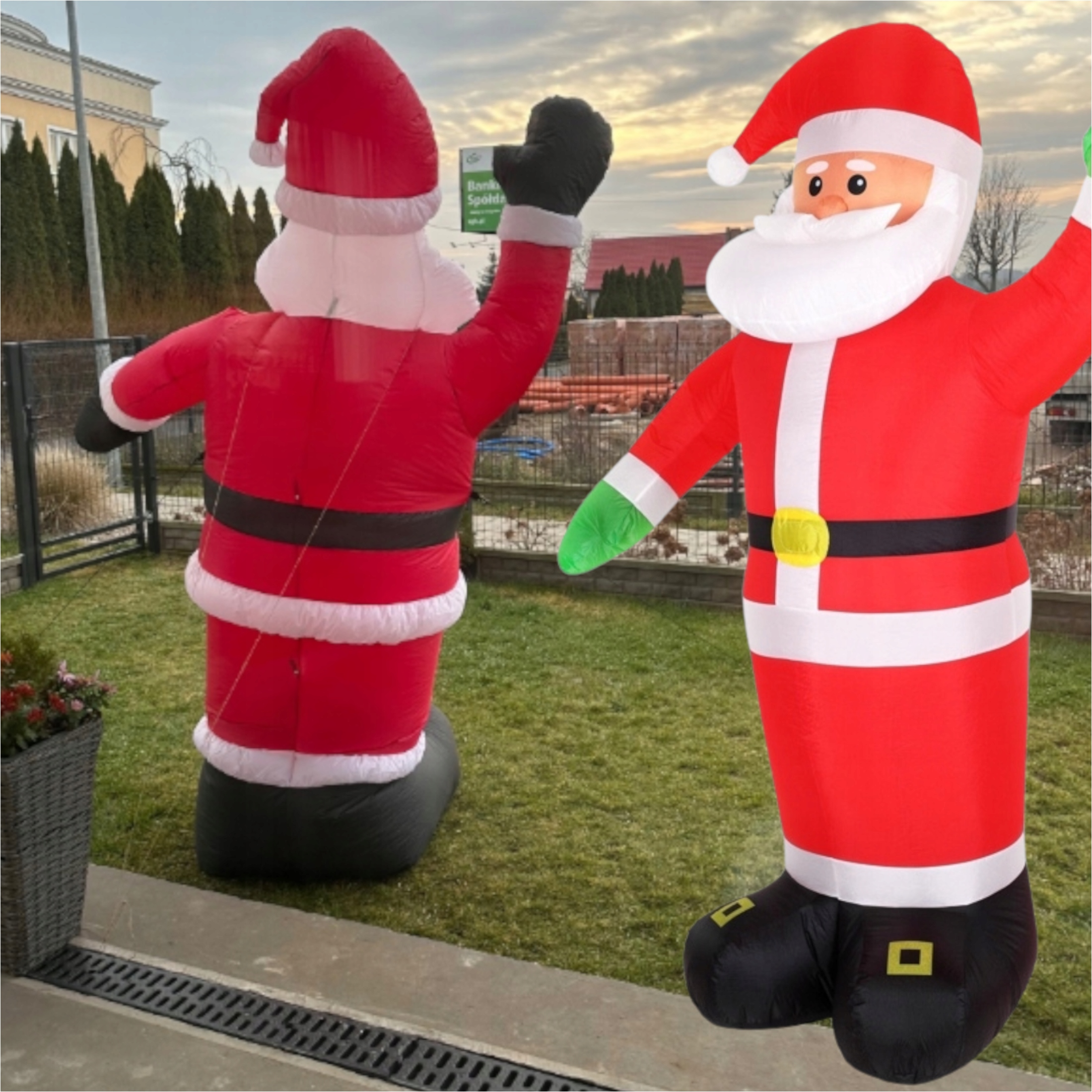 Osvětlený Vánoční Mikuláš Nafukovací Celý Set S Pumpou, Který Je Více Než 2 Metry