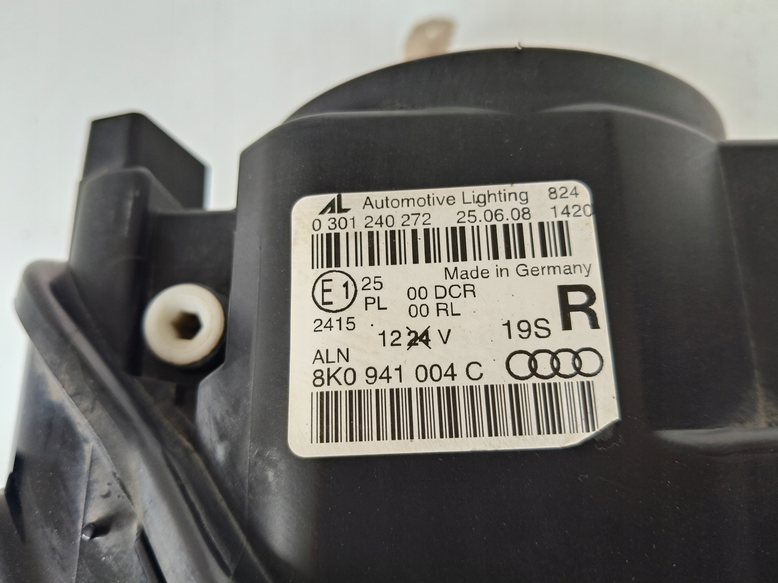 light right REFLEKTOR AUDI A4 B8 8K 07- XENON LED non-setting