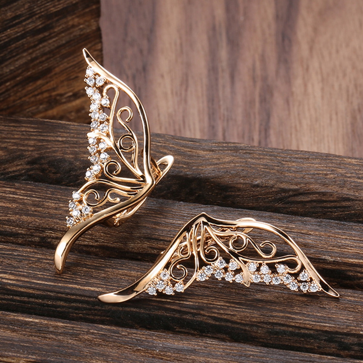 KOLCZYKI WKRĘTKI WING GIRL CYRKOŃ Rodzaj zapięcia zatrzask