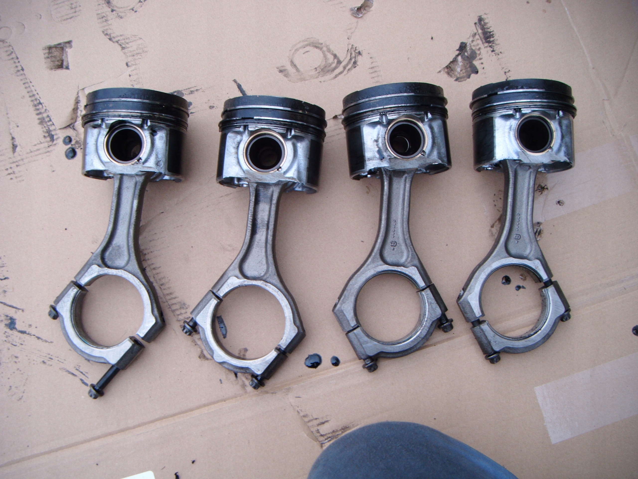 EE20Z - SUBARU OUTBACK III 3 03-09 2.0 D ПОРШЕНЬ ДЛЯ ДВИГУНА