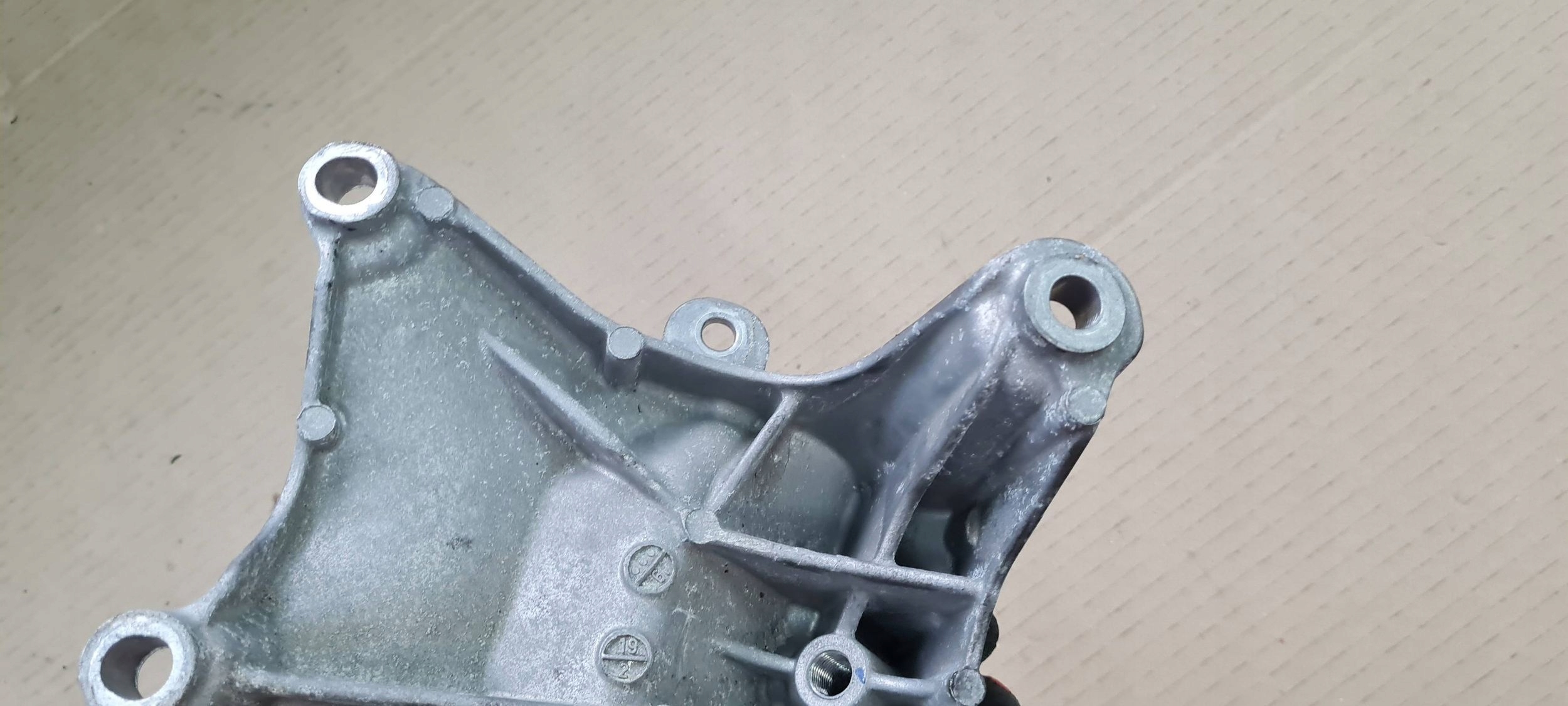 SQ5 80A Q5 bracket holder engine mount right 3.0 TFSI 8W0199308R S4 B9 S5