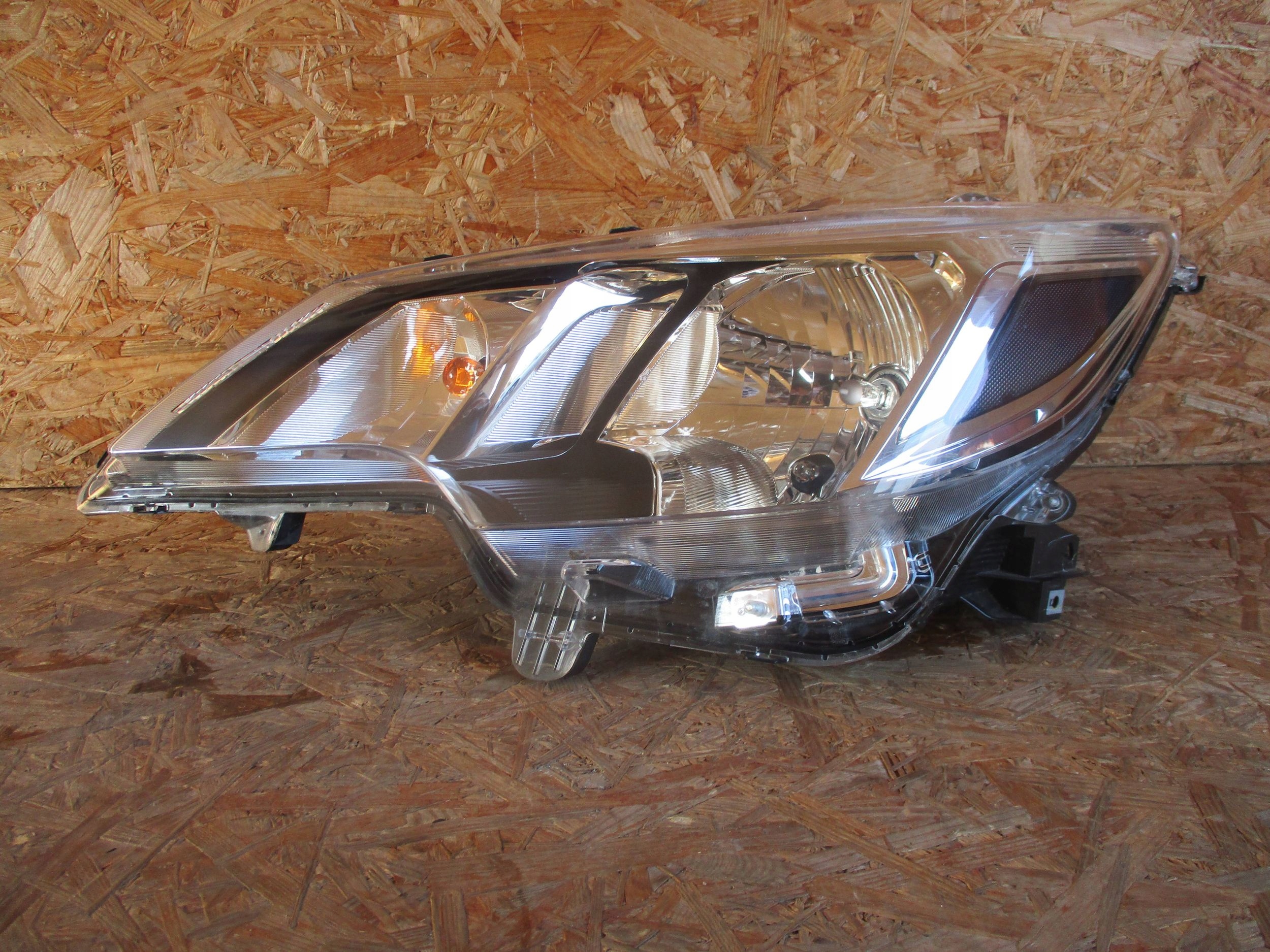 light front front left MITSUBISHI SPACE STAR II LIFT 20