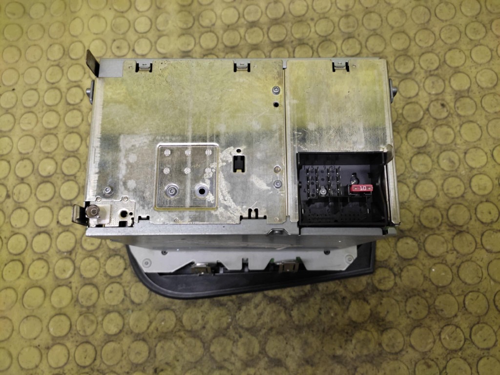 SEAT LEON II RADIO 1P1035186B