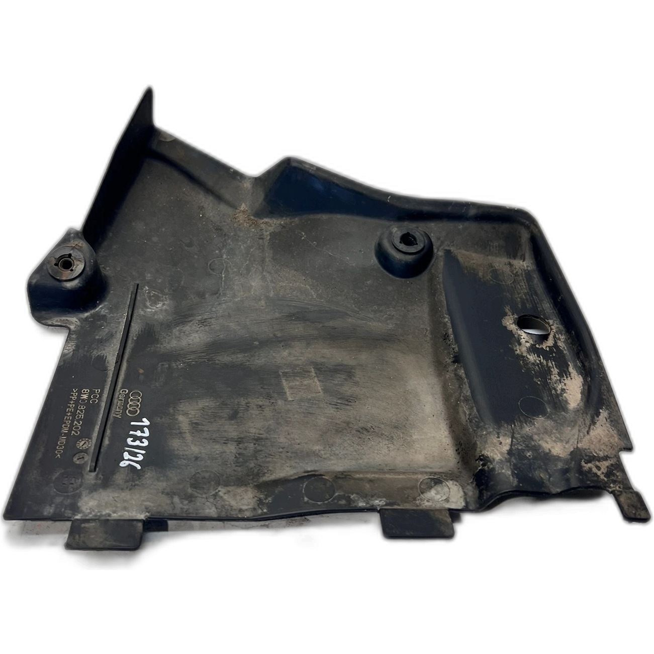 cover chassis right front small AUDI A4 B9 A5 8W 8W0825202 173/26