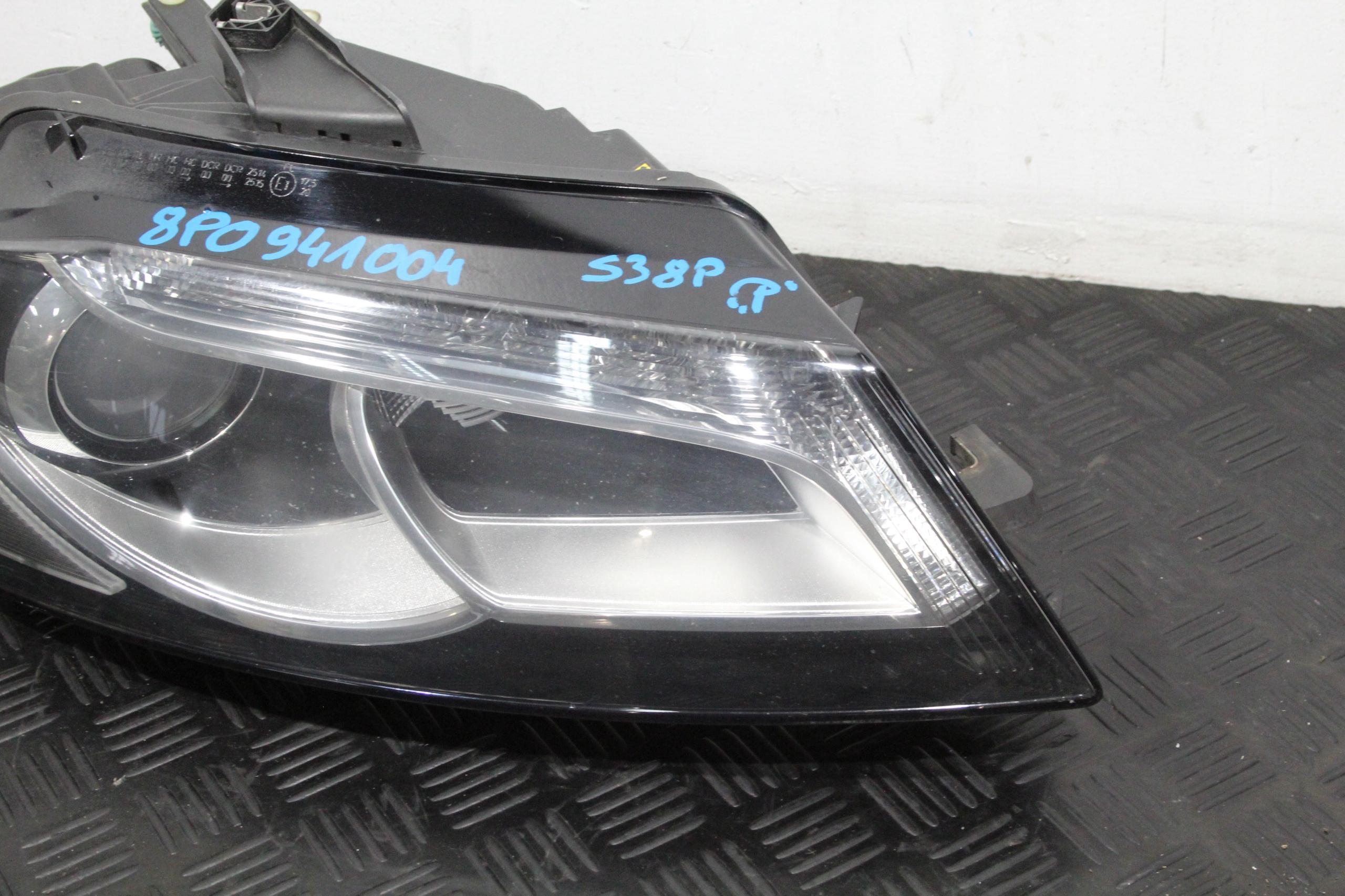 light right front AUDI S3 8P0 8P LIFT 8P0941004