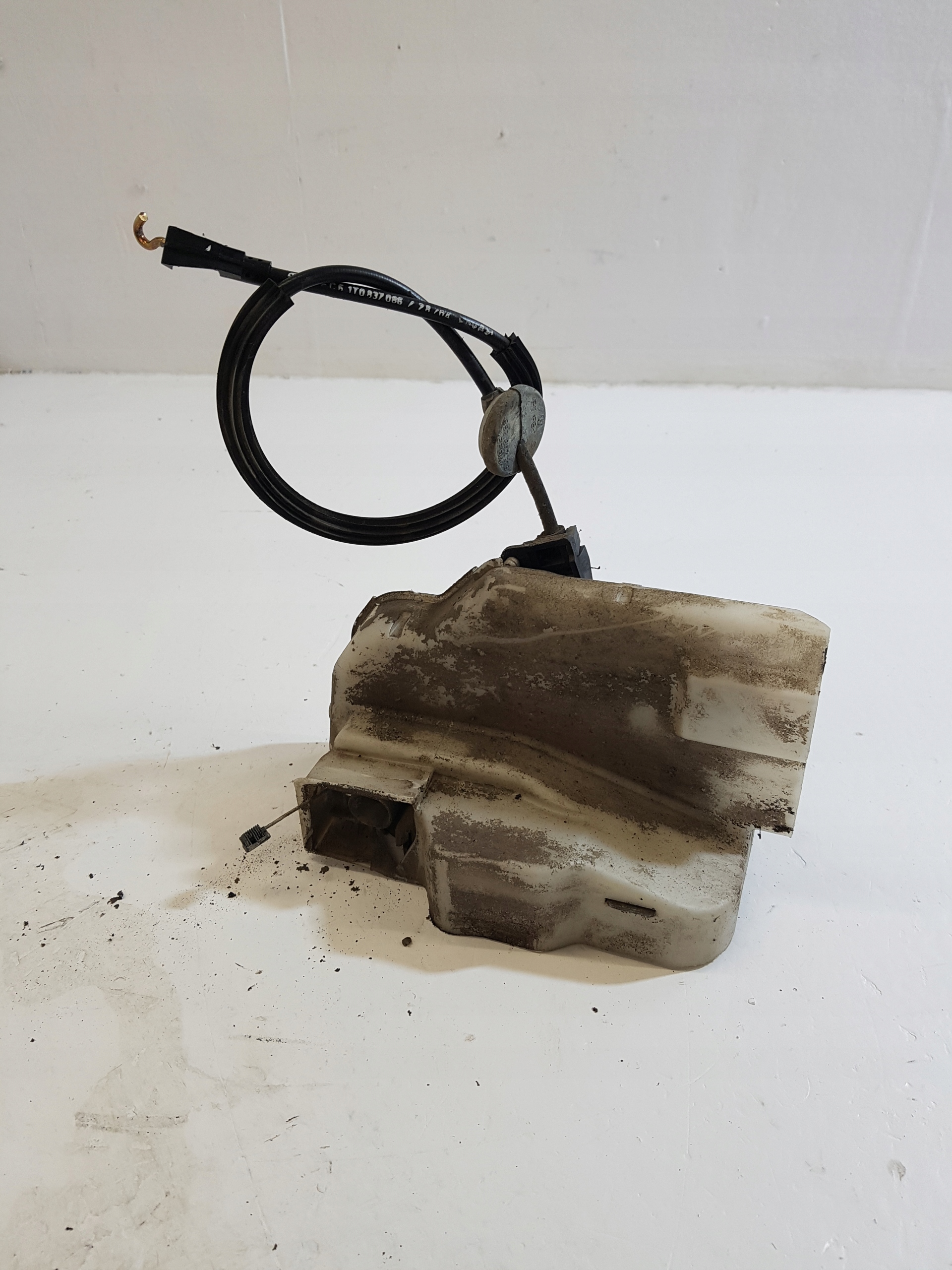 lock door right front VOLKSWAGEN TOURAN 1 9 PIN