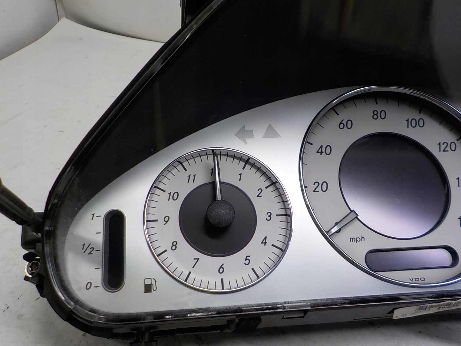 MERCEDES E W211 LIFT dials for the car dials