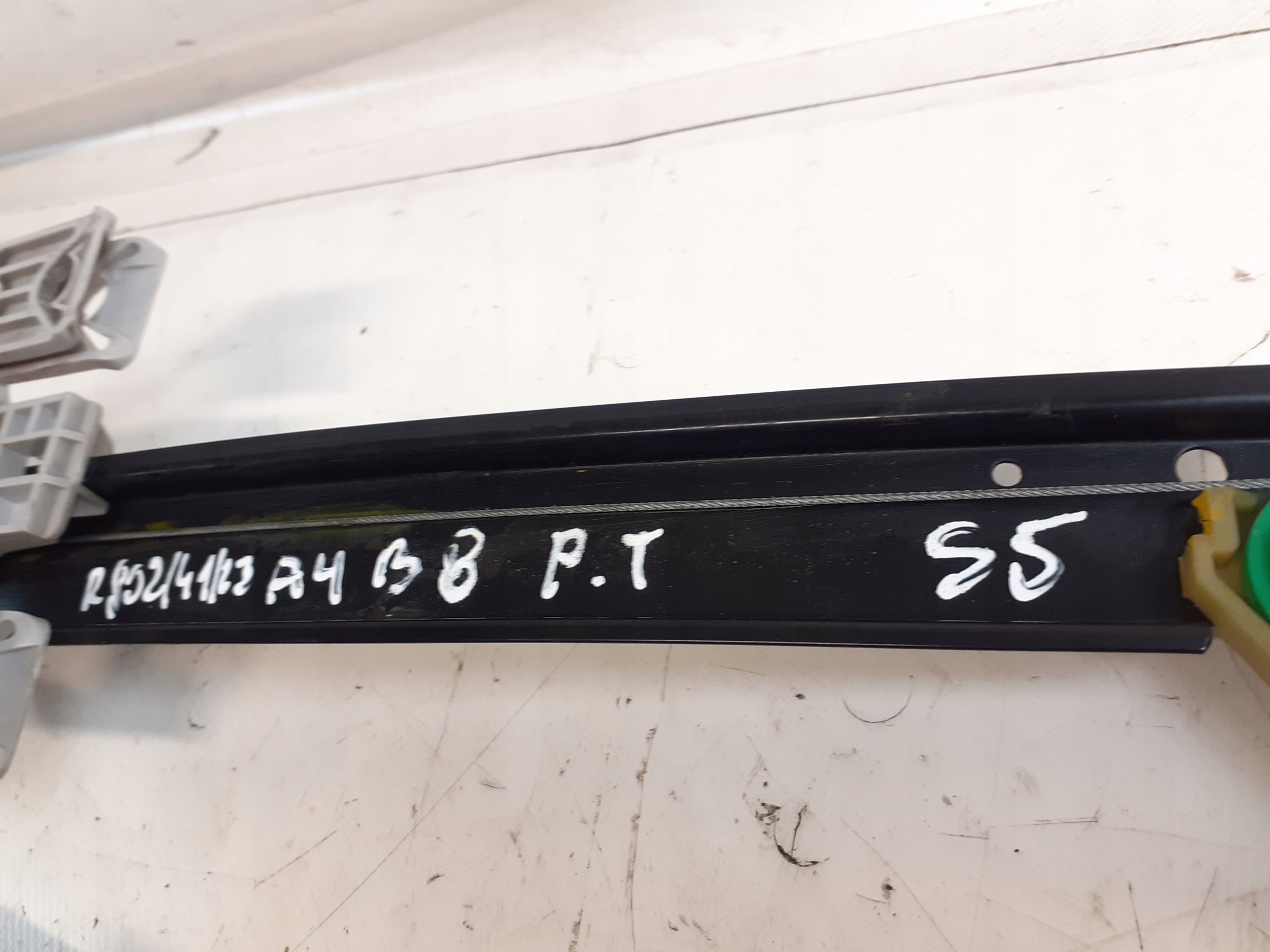 window regulator Audi A4 B8 right rear part 8K0959812