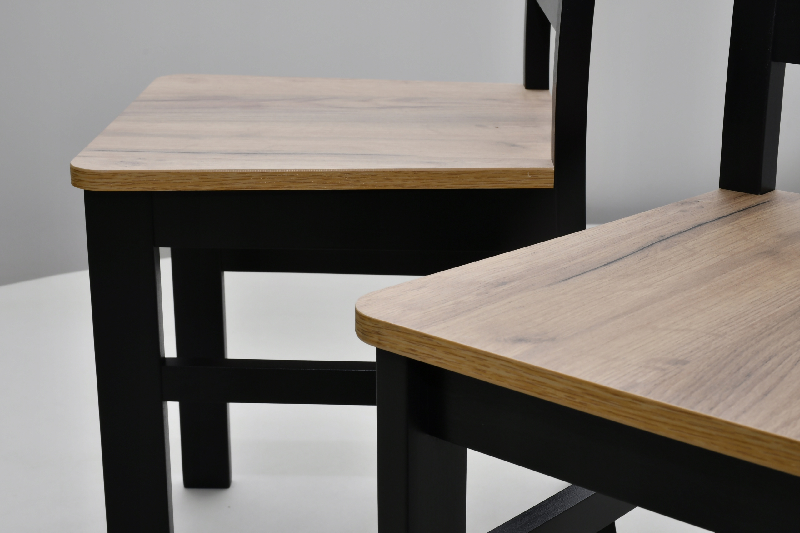 loft, krzesła krzyże , stół Poli Szerokość stołu 100 cm