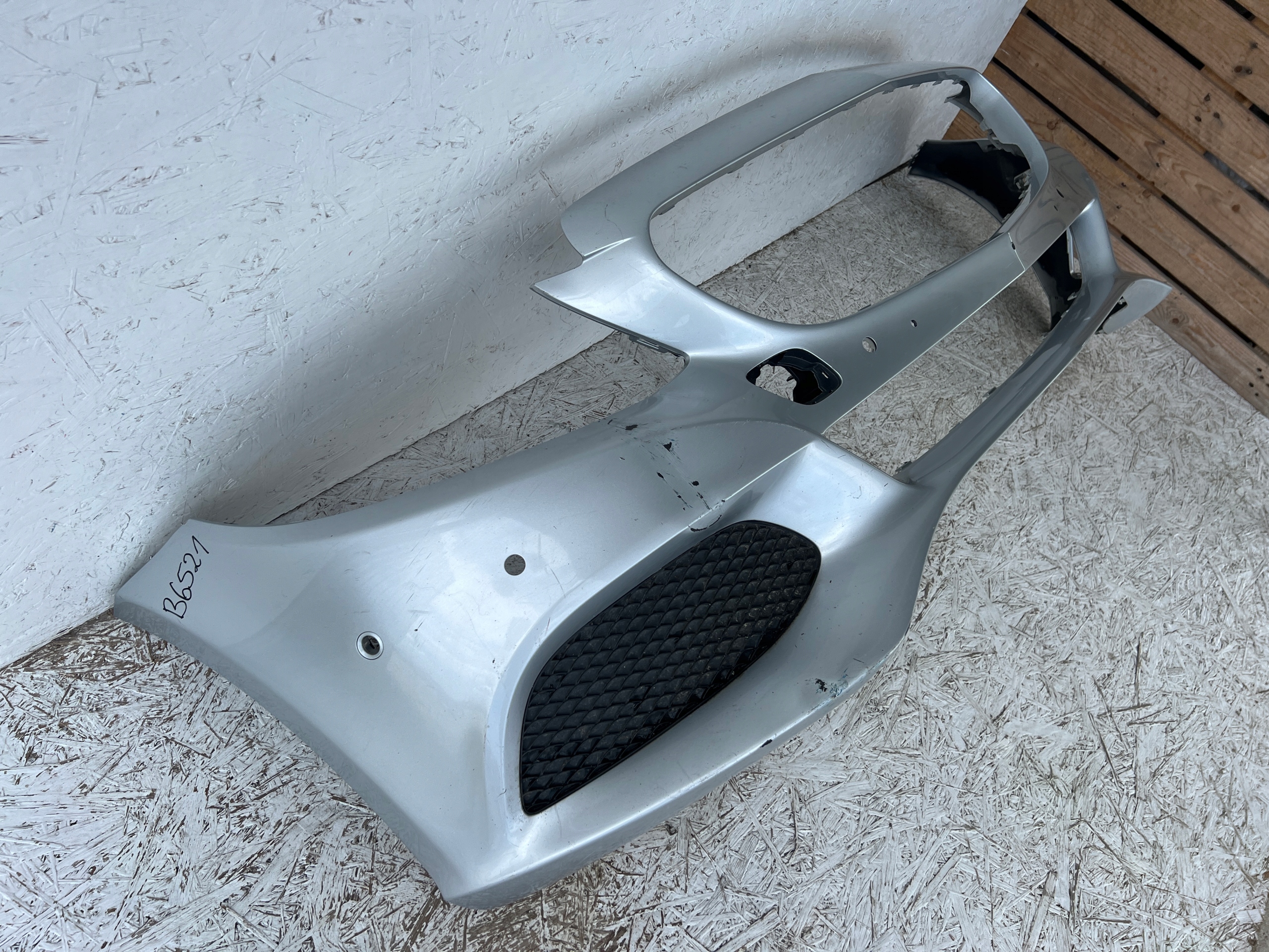 ZDERZAK PRZOD PRZEDNI MERCEDES C W205 205 6xPDC + KRATKA Kolor do lakierowania