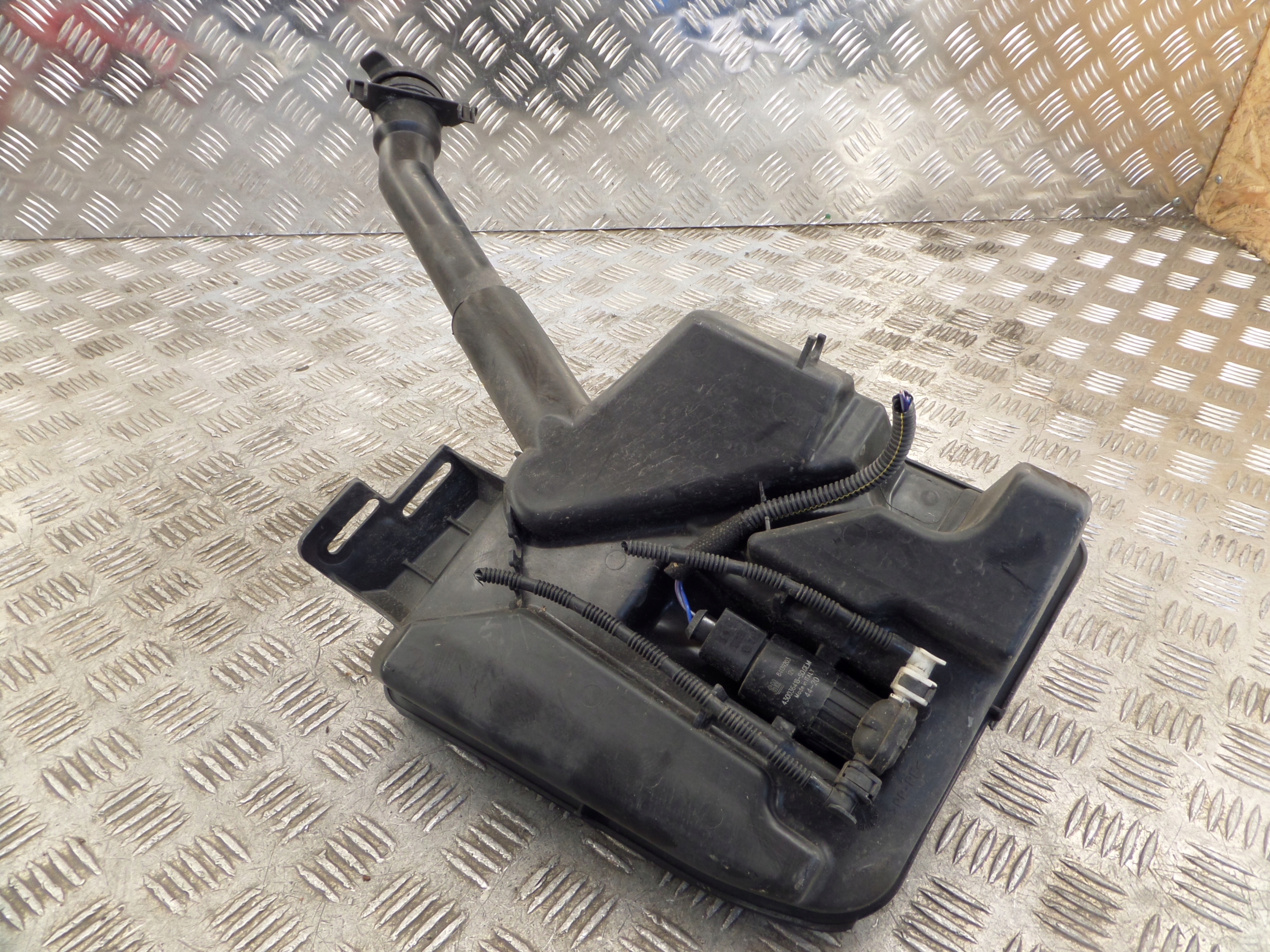 OPEL ASTRA K 5 V washer fluid tank + pump 422448907