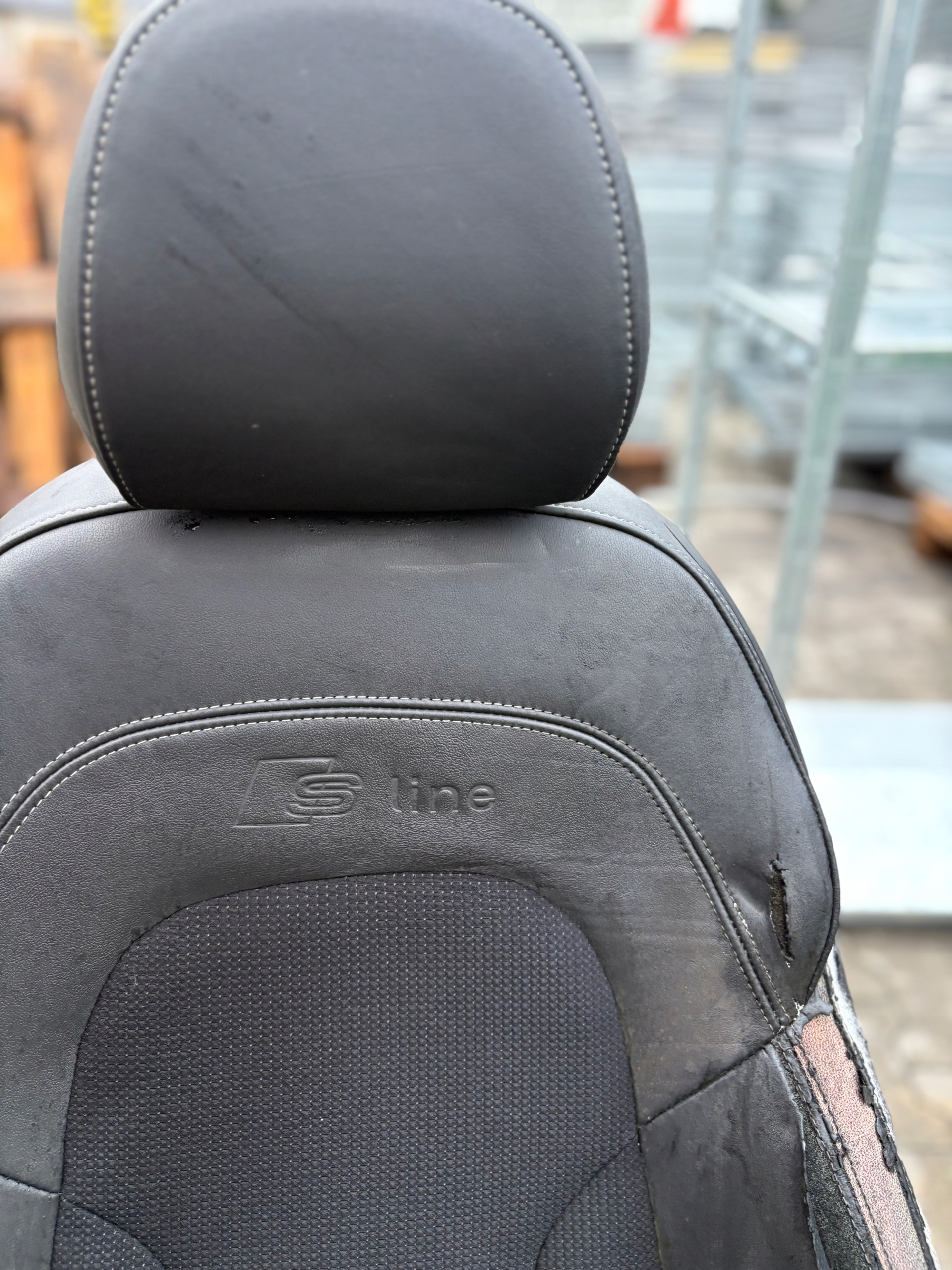 seat front left driver´s AUDI TT 8J semi leather SLINE