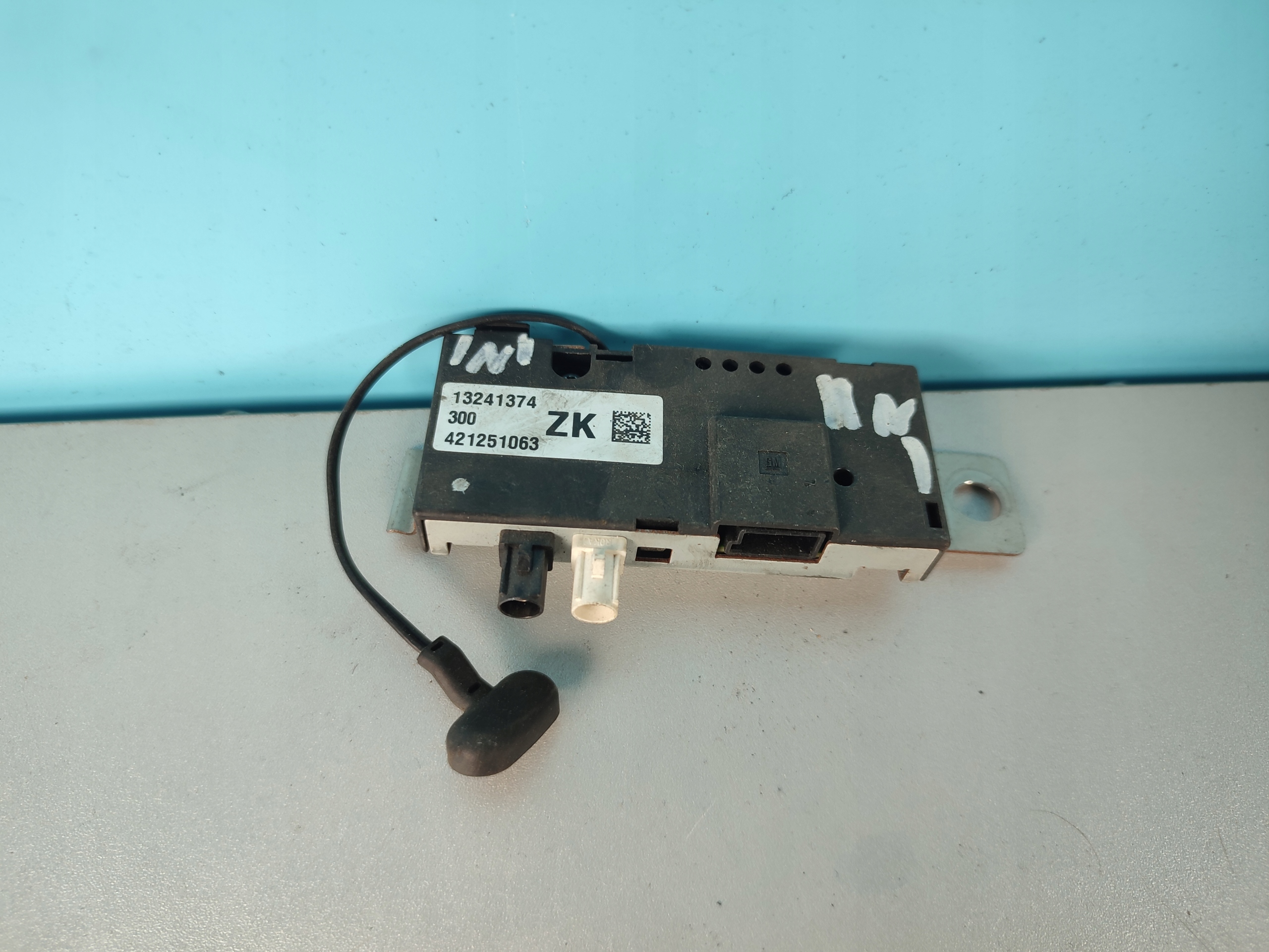 verstärker antenne OPEL INSIGNIA ASTRA J 13241374