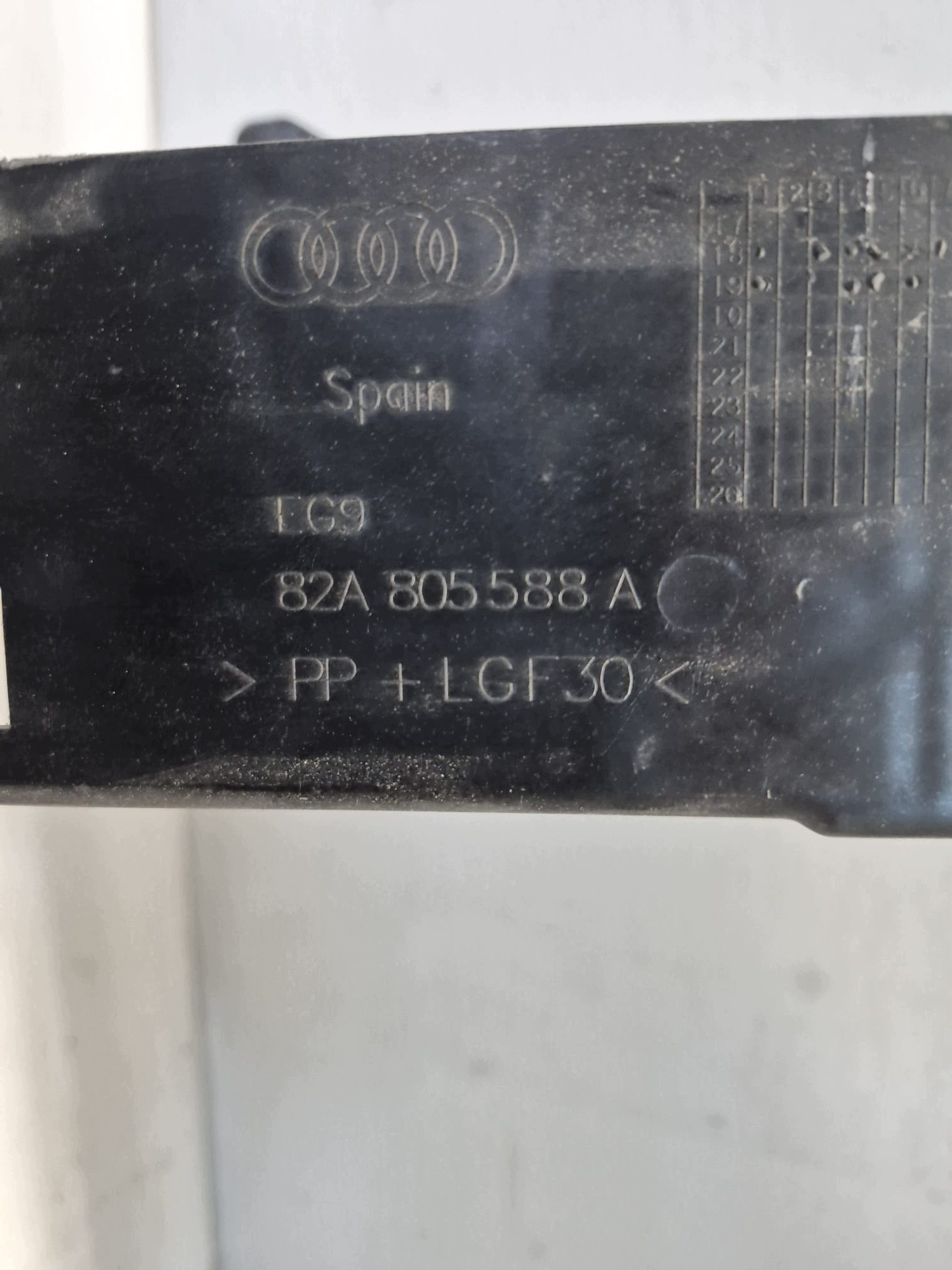 AUDI A1 II 82A 18- front body wall front pillar iron 82A805588A