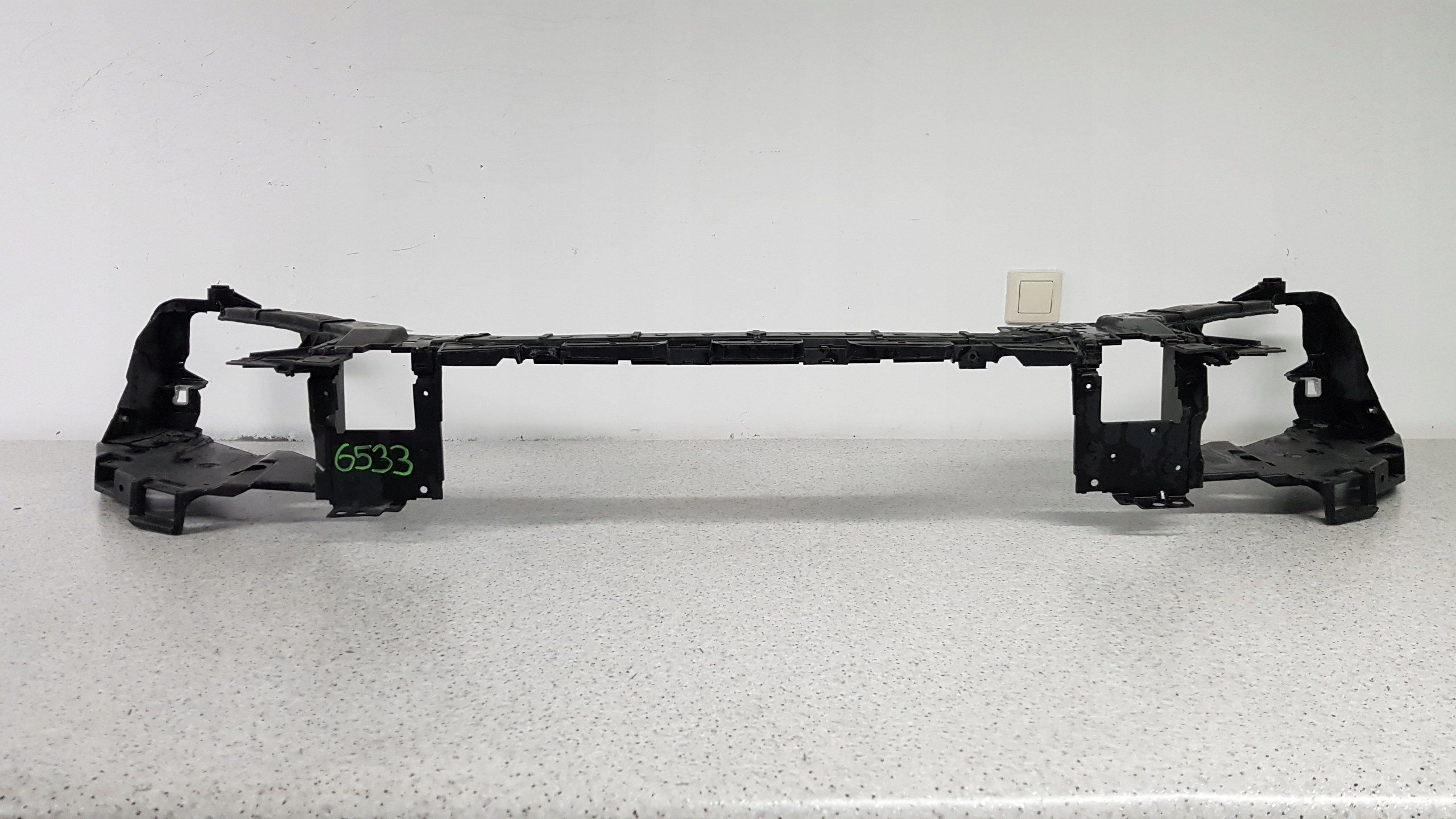 WZMOCNIENIE PAS PRZEDNI VOLVO V40 2012 - 6533