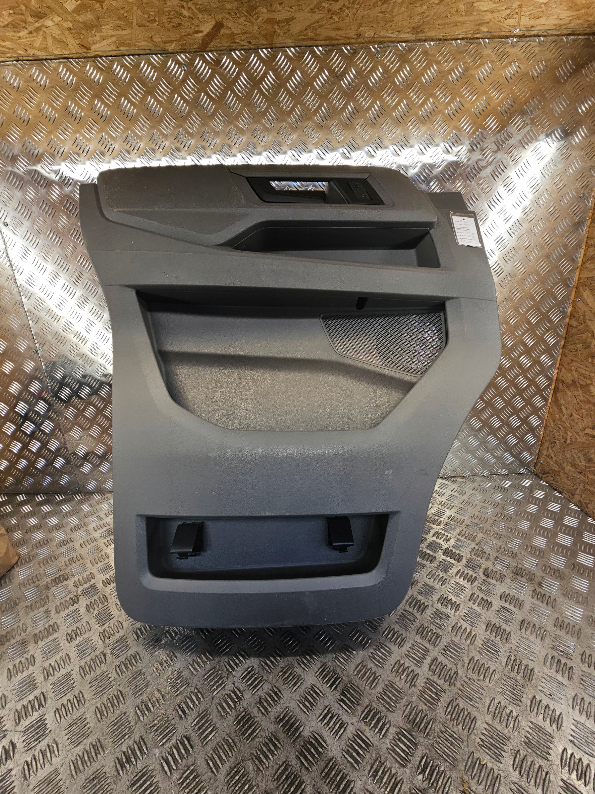 VW CRAFTER II 7C side upholstery door left front