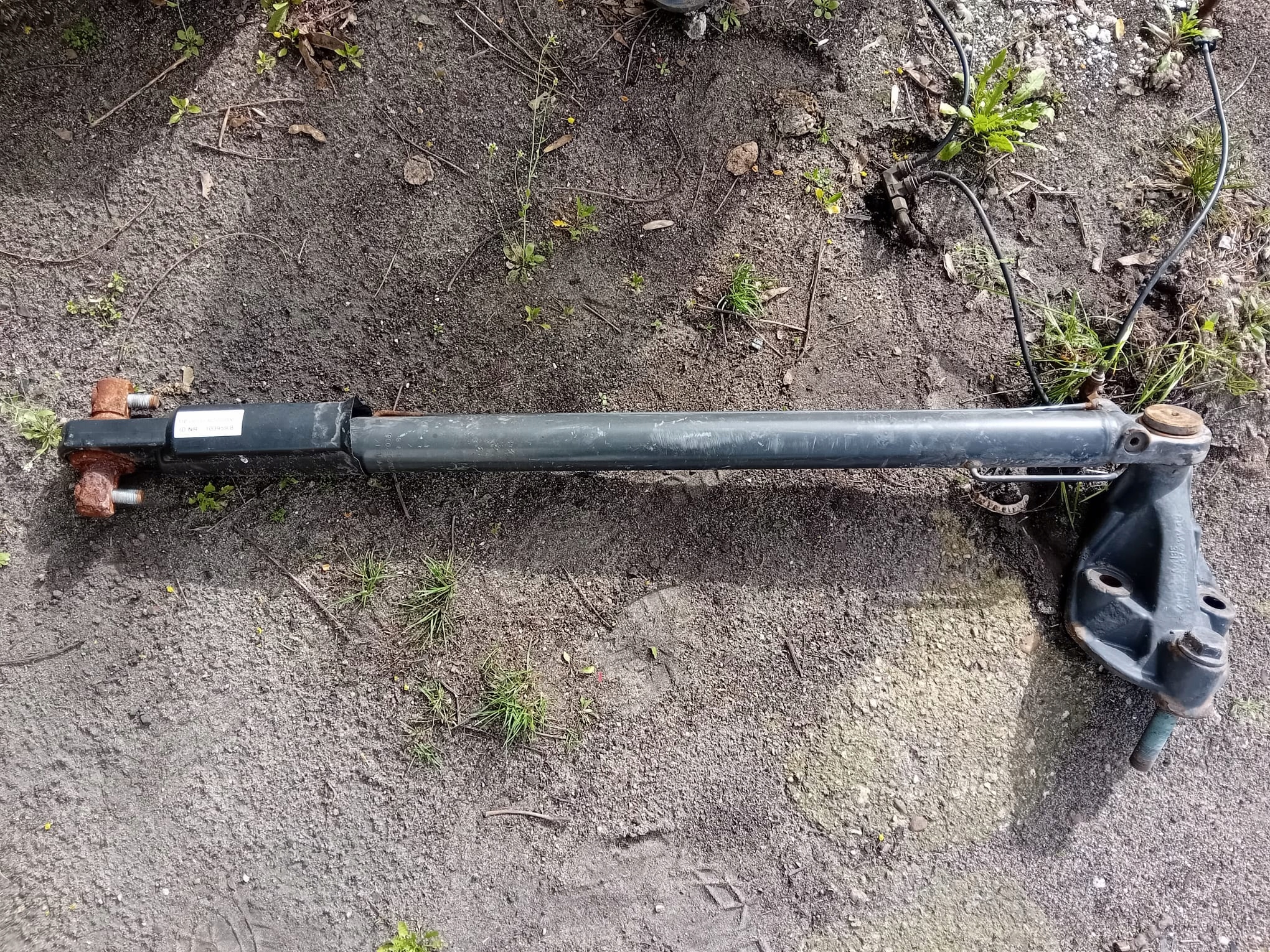 SIŁOWNIK PODNOSZENIA KABINY MERCEDES ACTROS MP4