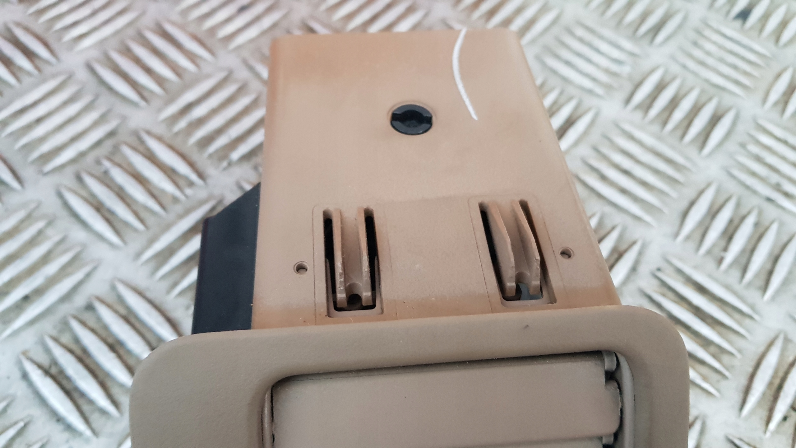 MERCEDES W163 ML grid consoles right a1638300254