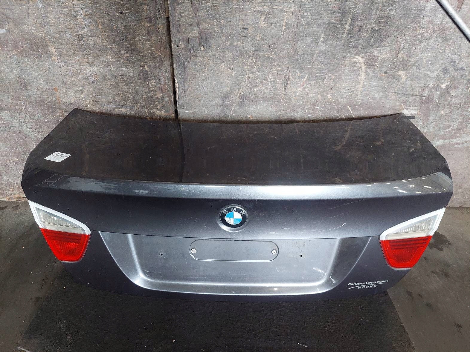 complete rear part BMW E90 320d A22/7 trunk door boot bumper lights