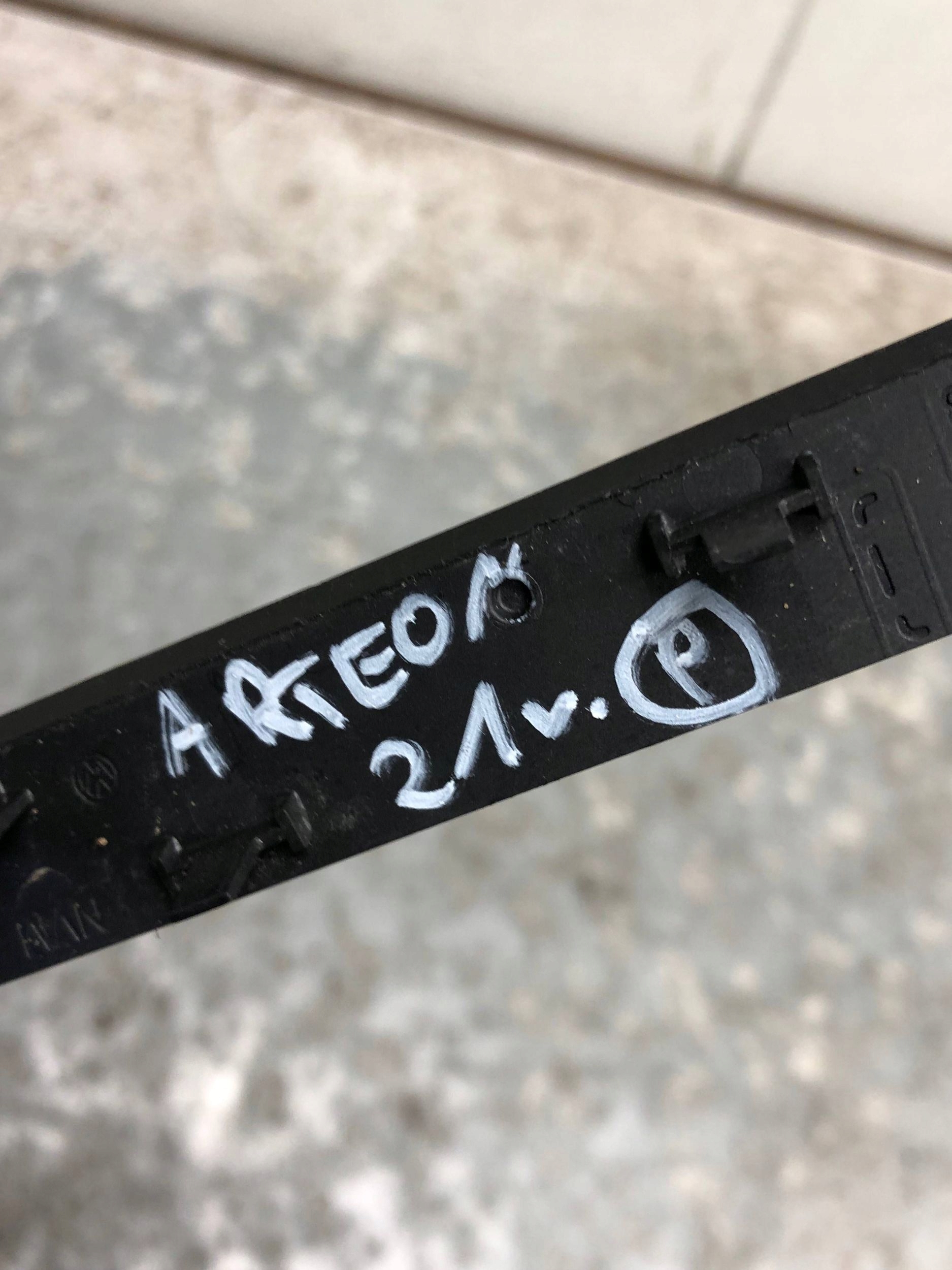 Moulage DEKOR Console VW ARTEON 3G8867440B