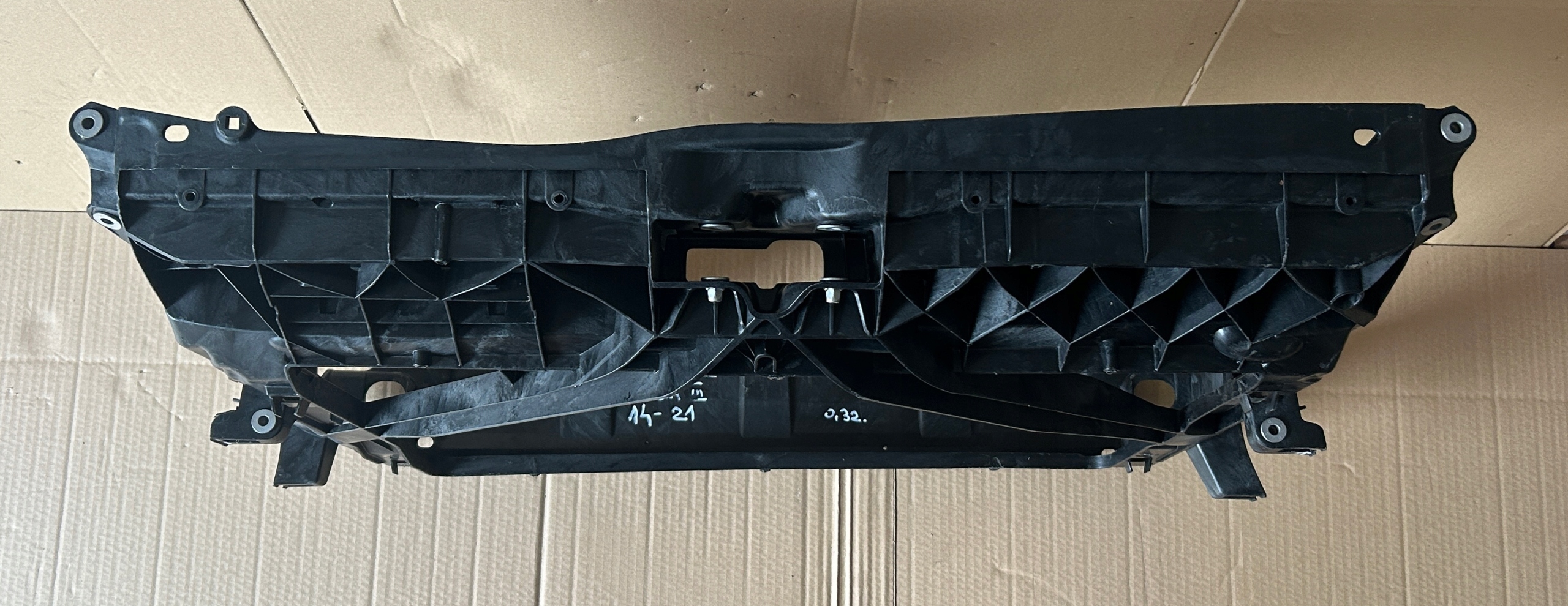 SKODA FABIA III 2014-2021 pillar iron support panel for radiators 6V0805588
