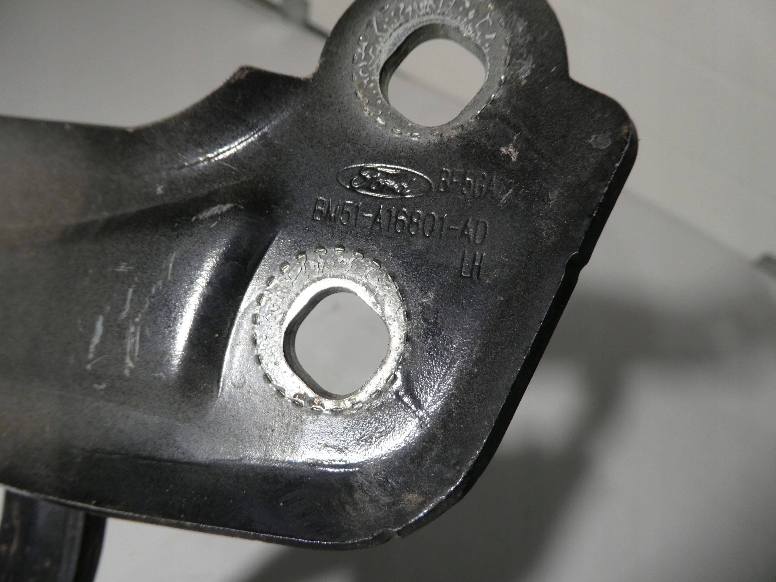FORD KUGA II mk2 ST-line hinge bonnets PRZEDNIEJ left BM51-A16801-AD