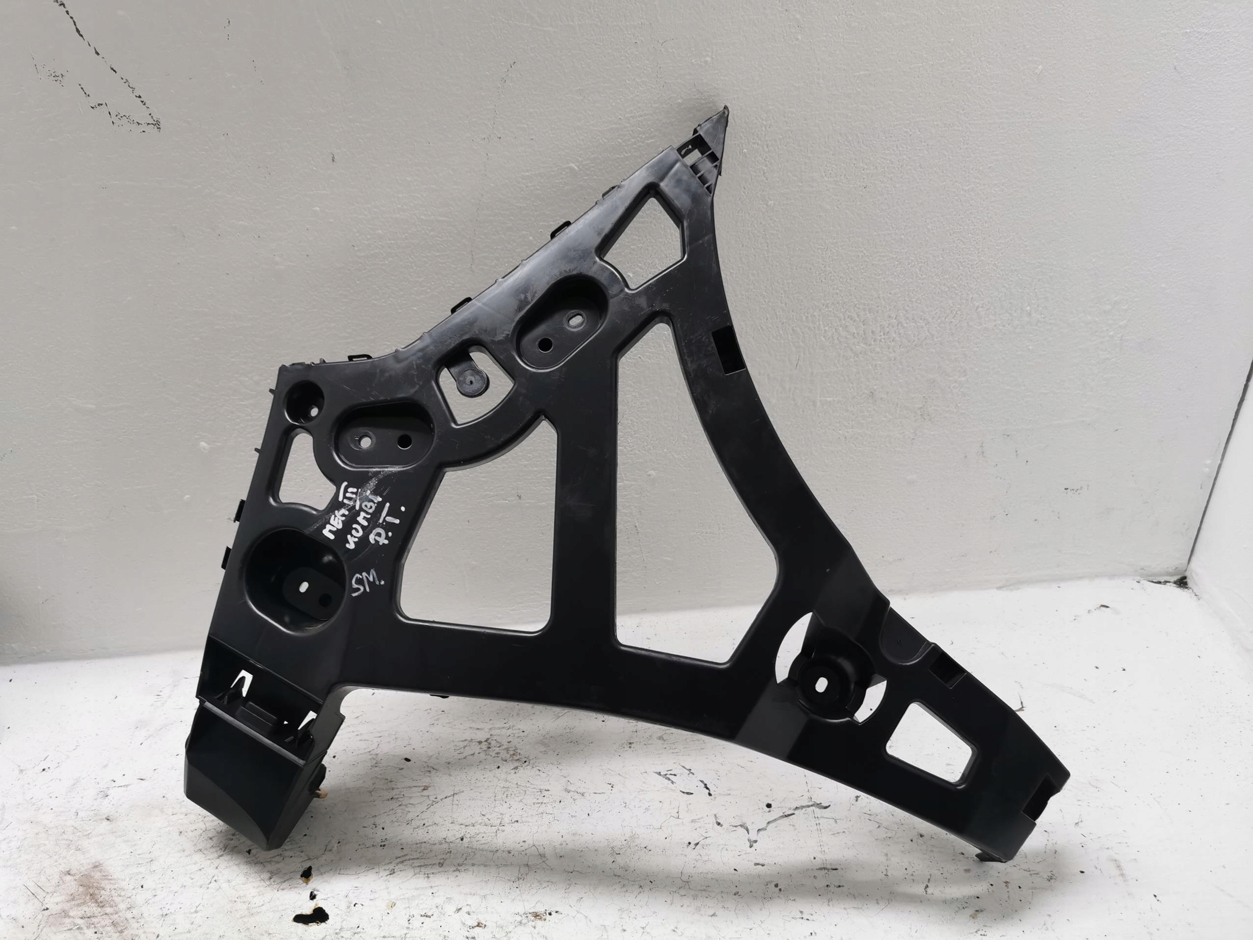 bumper bracket right rear part RENAULT MEGANE III 08-16