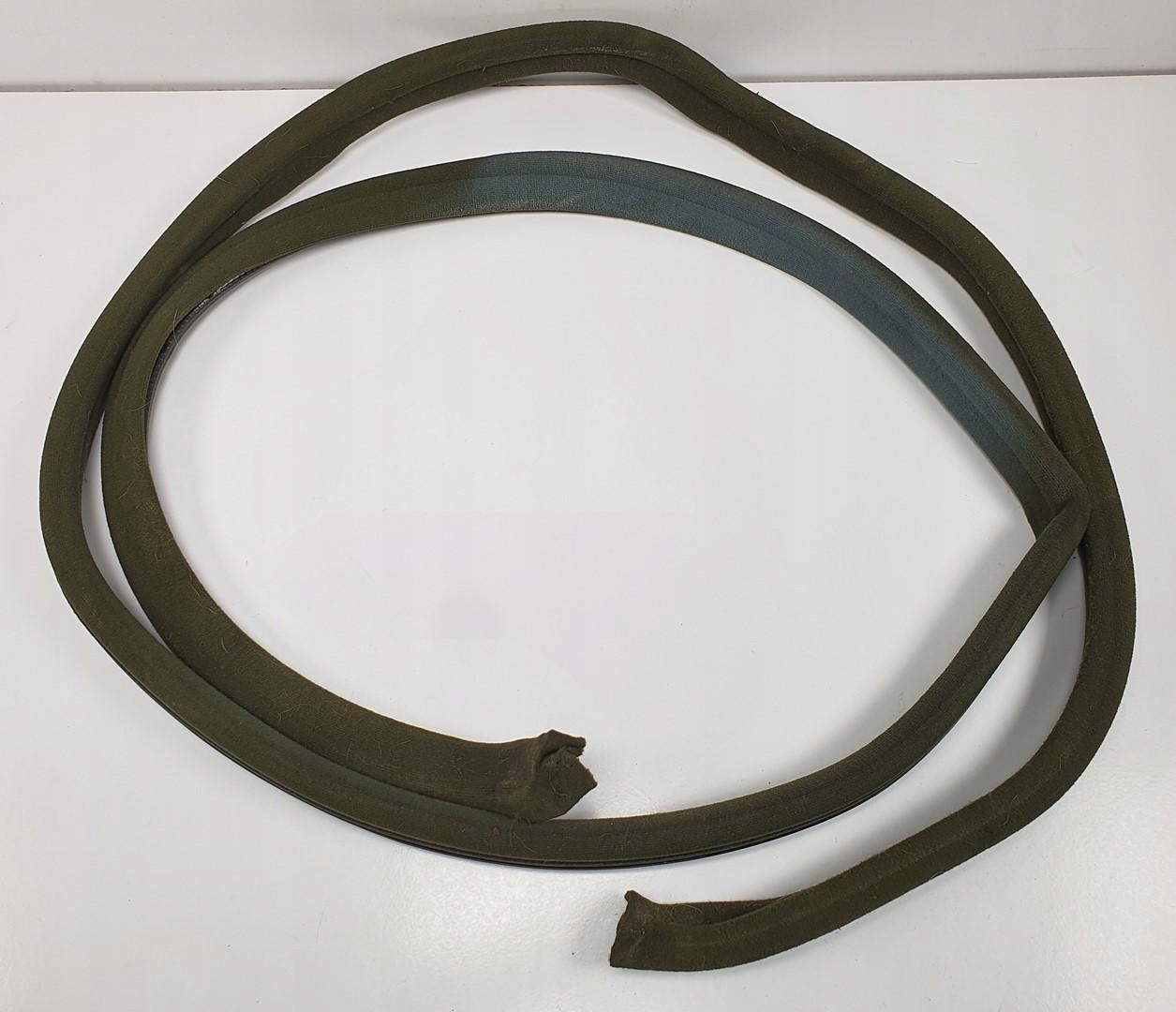 USZCZELKA DRZWI LEWY TYŁ TYLNA MERCEDES W126