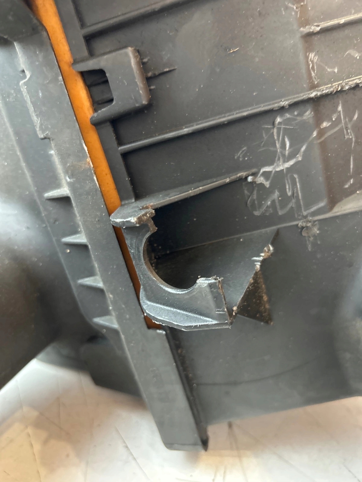 Gehäuse filter luft Renault Trafic III Vivaro B 1.6 DCI