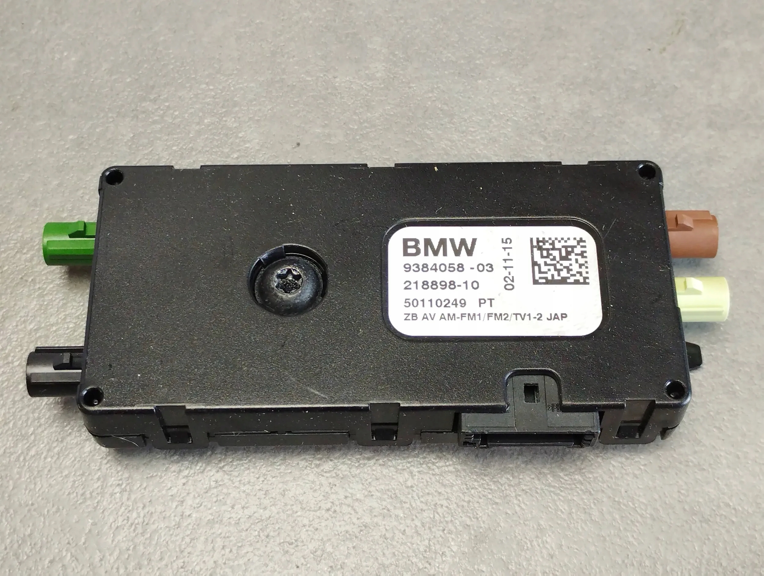 BMW 7 G11 antenna amplifier 9384058
