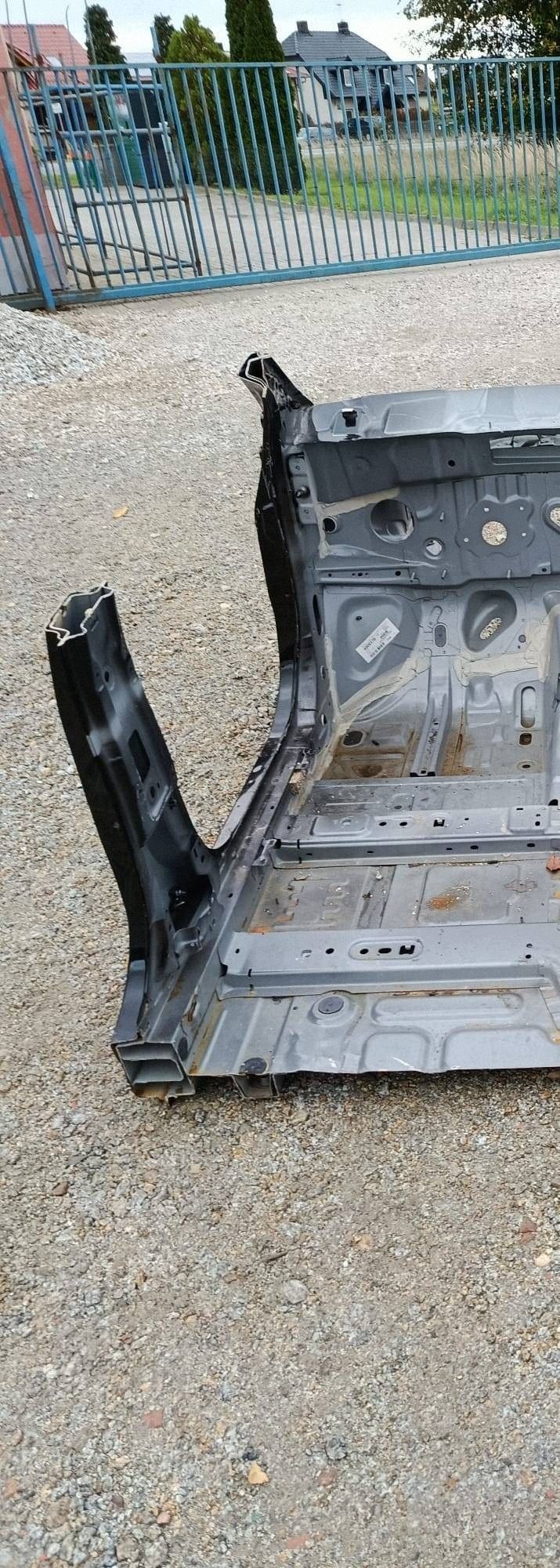 quart avant cache- moyenne prise gauche Renault Twingo E-tech