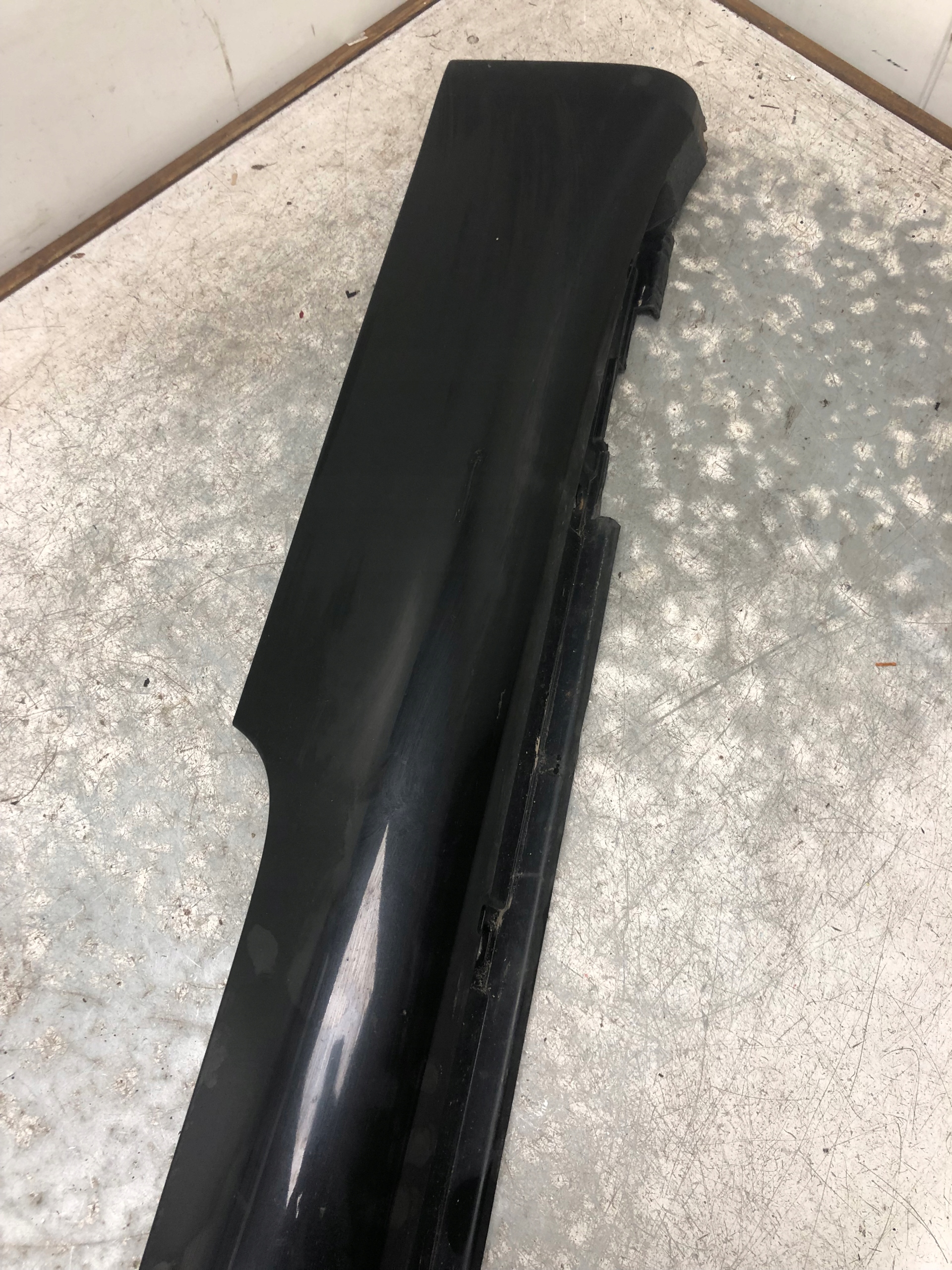 moulding threshold left AUDI A4 B6 CABRIO 8H0853859 LZ9W