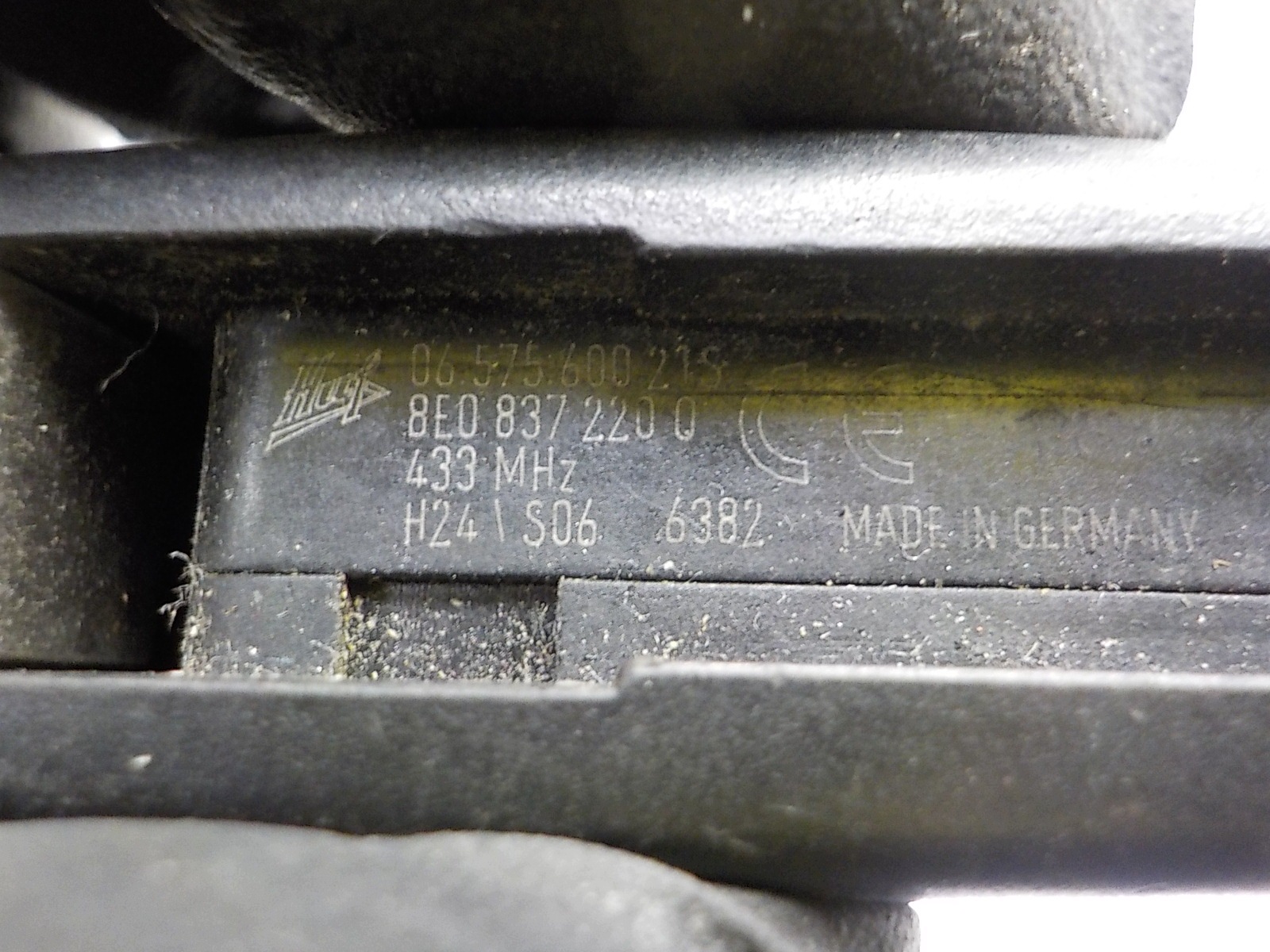 AUDI A4 B7 klíček PILOT 433 MHZ