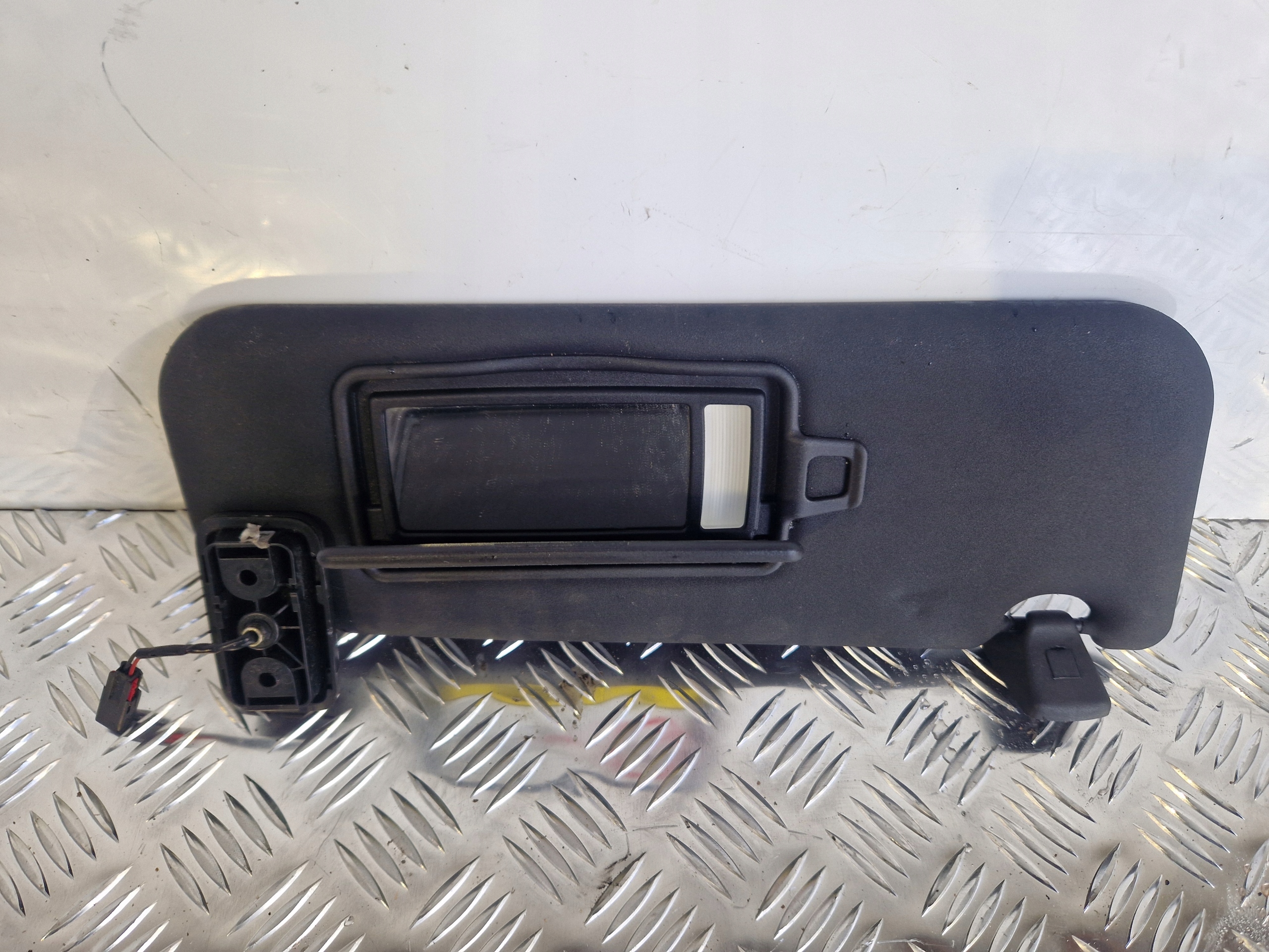 солнцезащитный козырек левый GX7304101BA jaguar