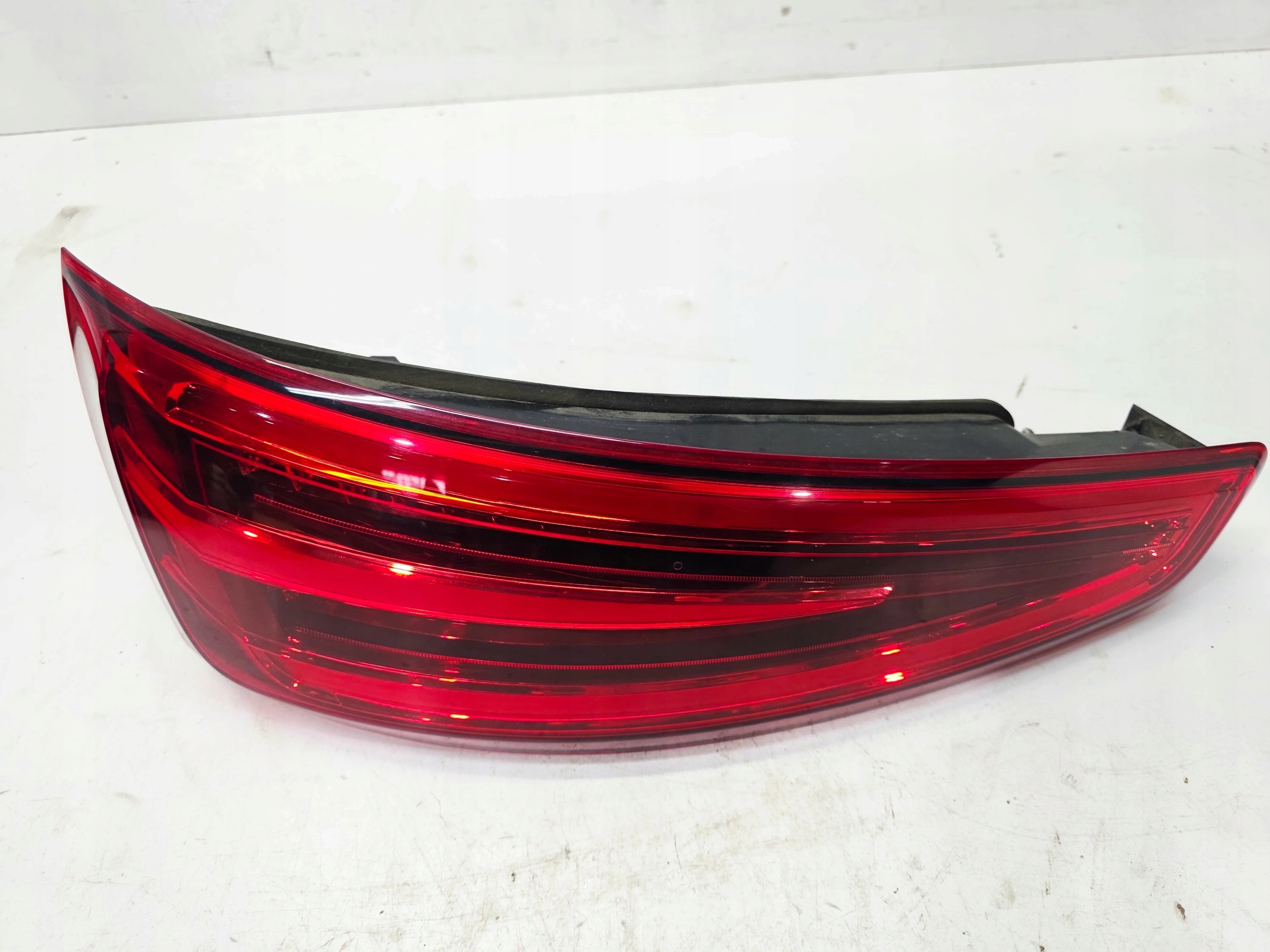 light left rear part LED AUDI Q3 8U 8U0945093H