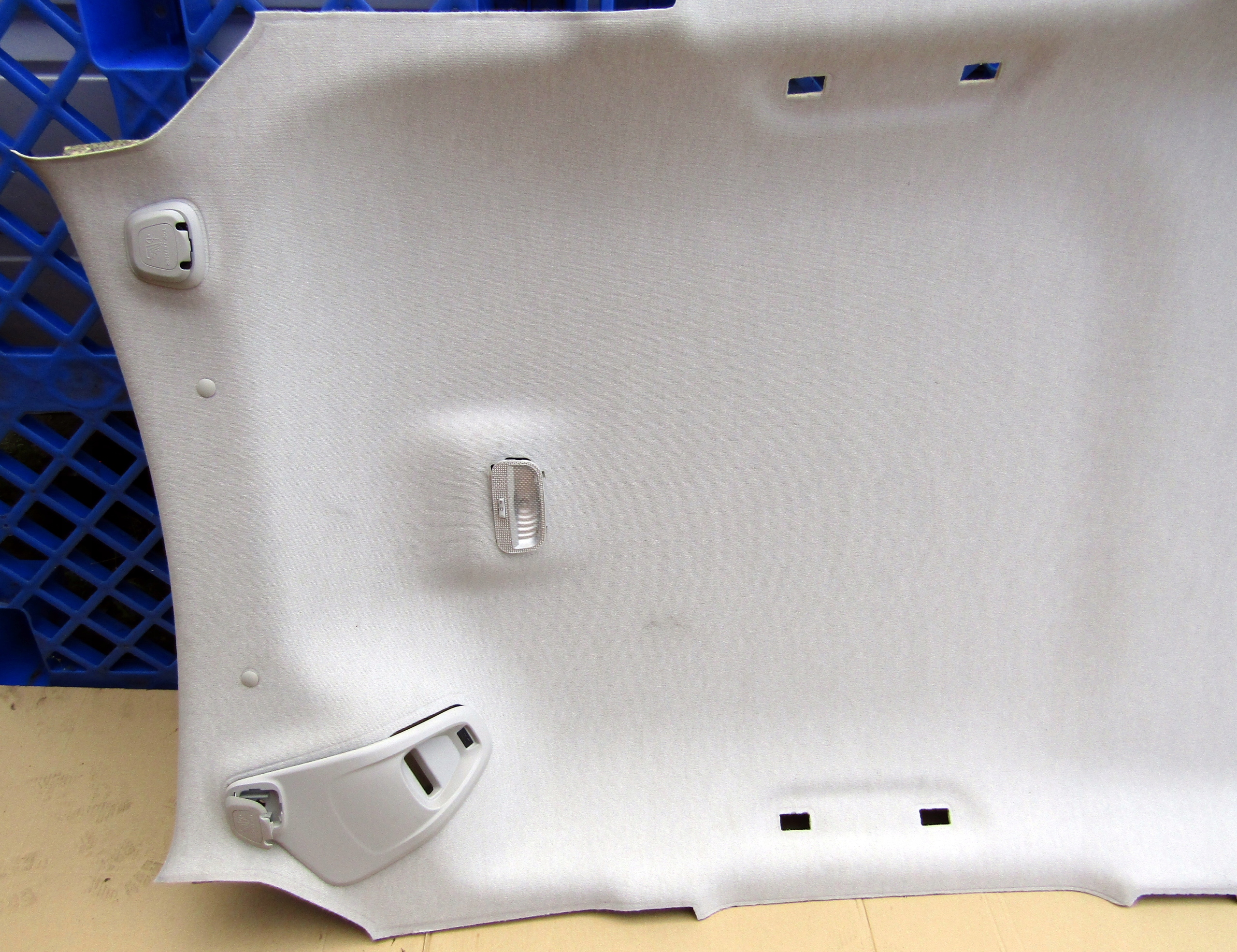 PODSUFITKA CITROEN C3 PICASSO 1.4VTI 2014r 96838422BJ Numer katalogowy części 96838422BJ