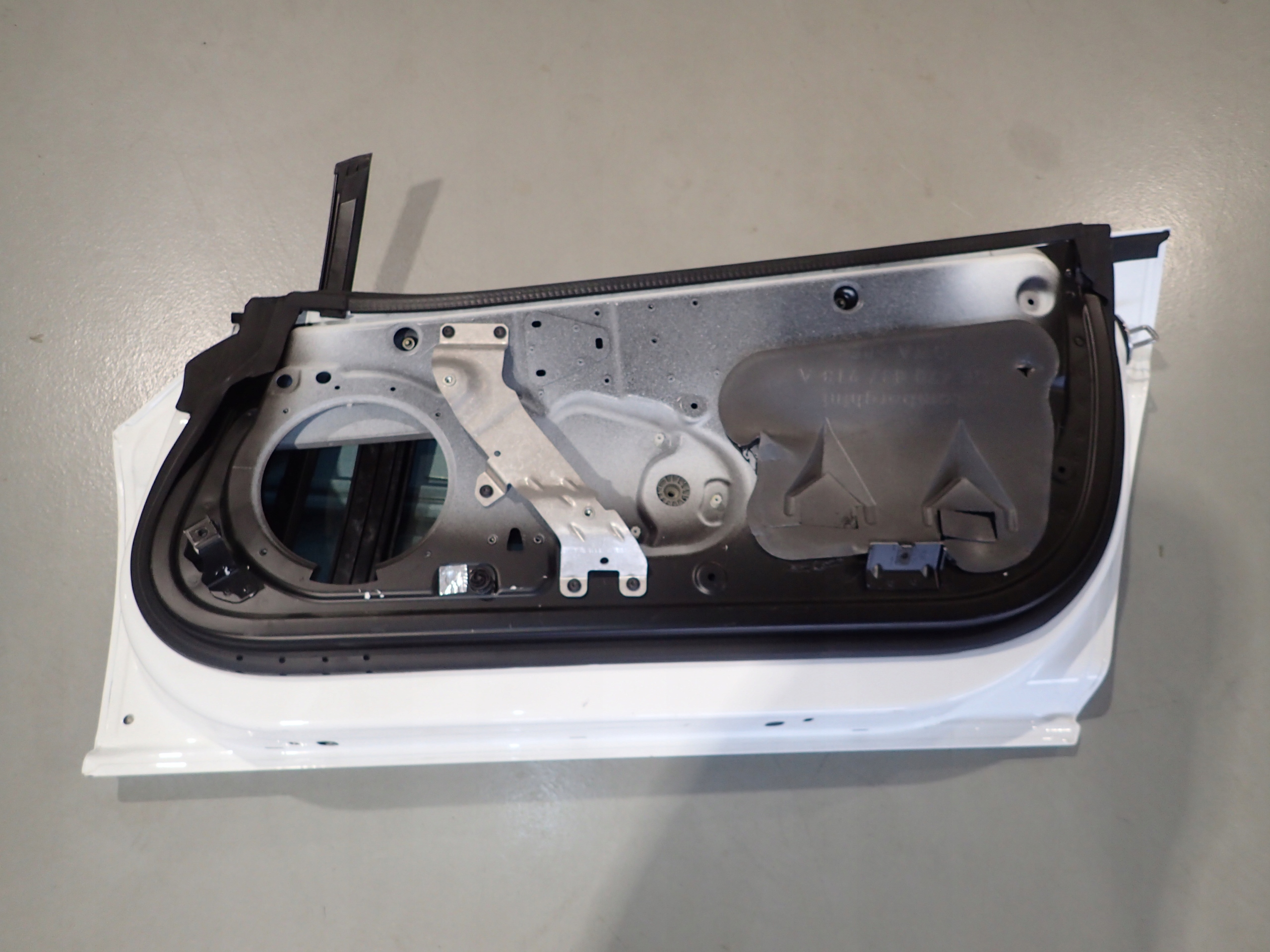 LAMBORGHINI AVENTADOR LP700 DRZWI PRZÓD PRZEDNIE KOMPLETNE SZYBA PRAWE Strona zabudowy przód - prawa