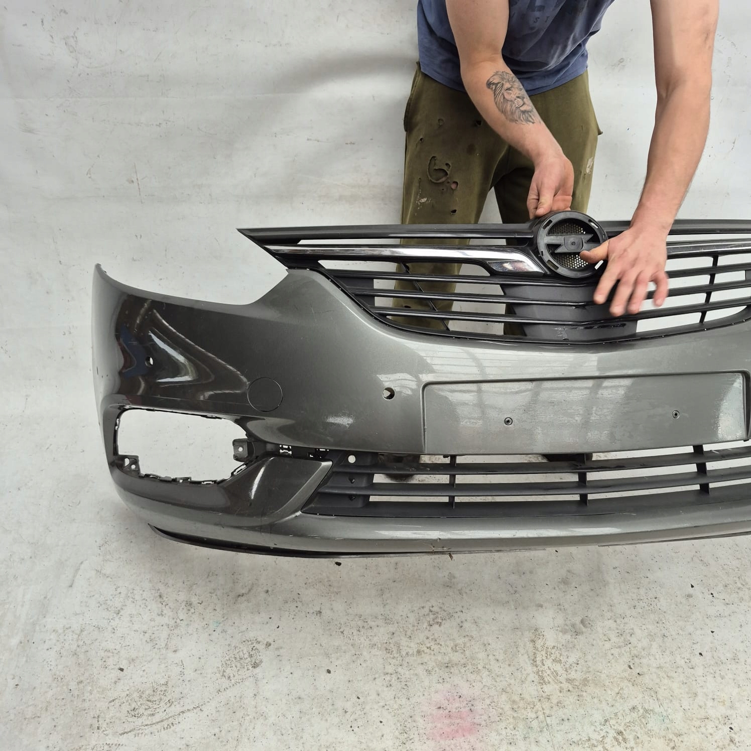 OPEL ZAFIRA C TOURER LIFT 16-19 bumper front front PDC