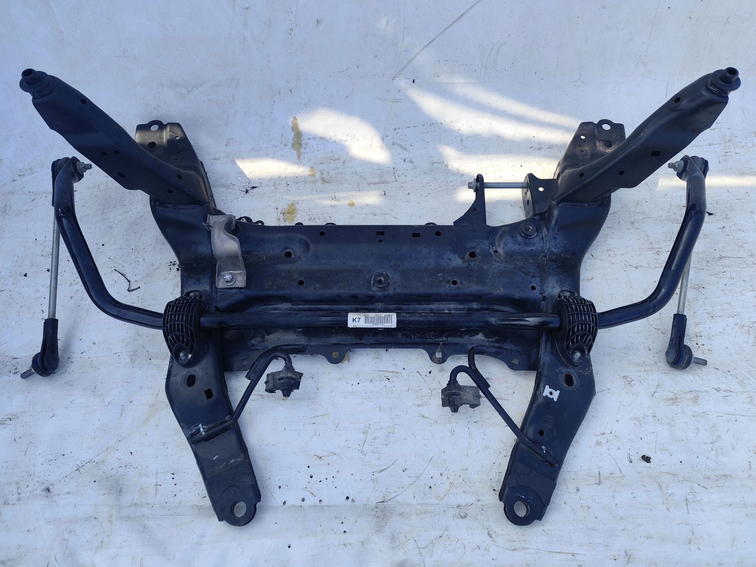 BMW X1 F48 subframe axle beam