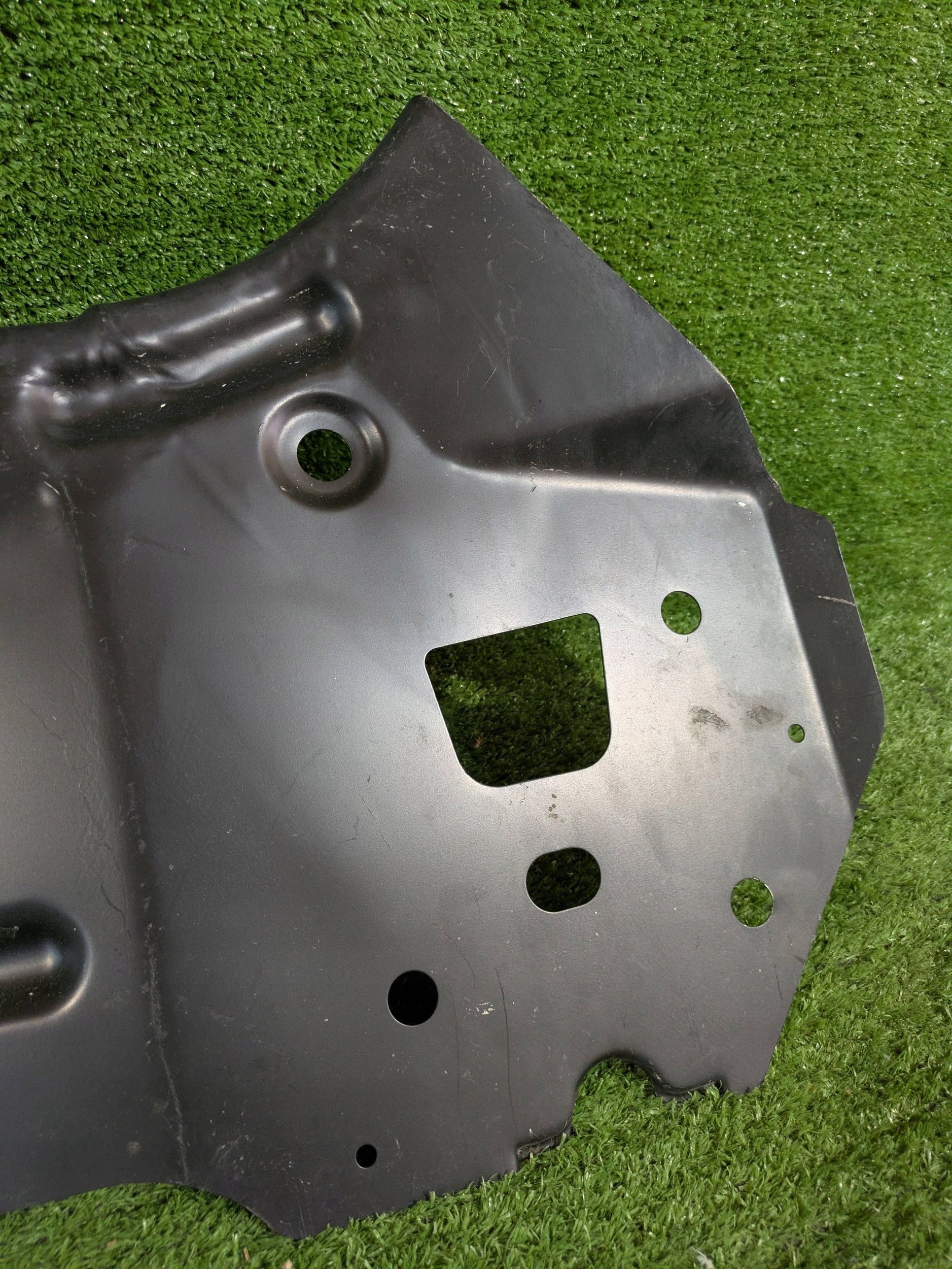 Support tôle arrière FORD B-MAX NR.103