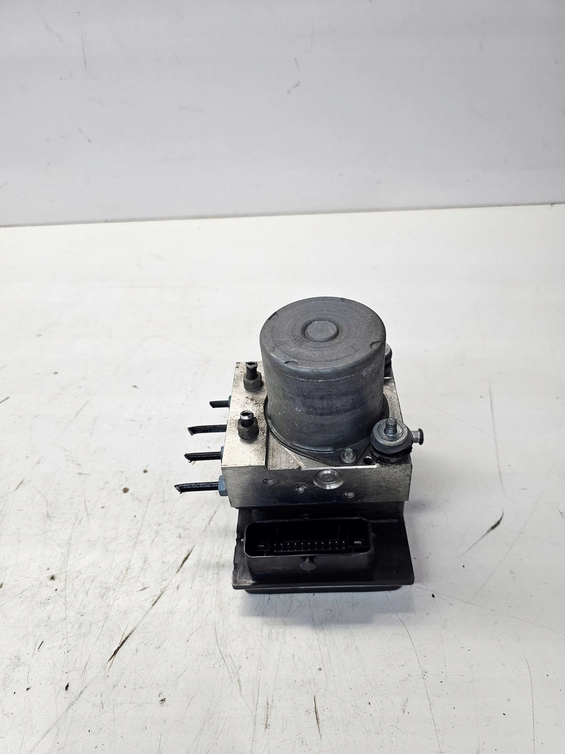 pump + control unit ABS ESP AUDI A6 C6 4F0910517AK 4F0614517AT
