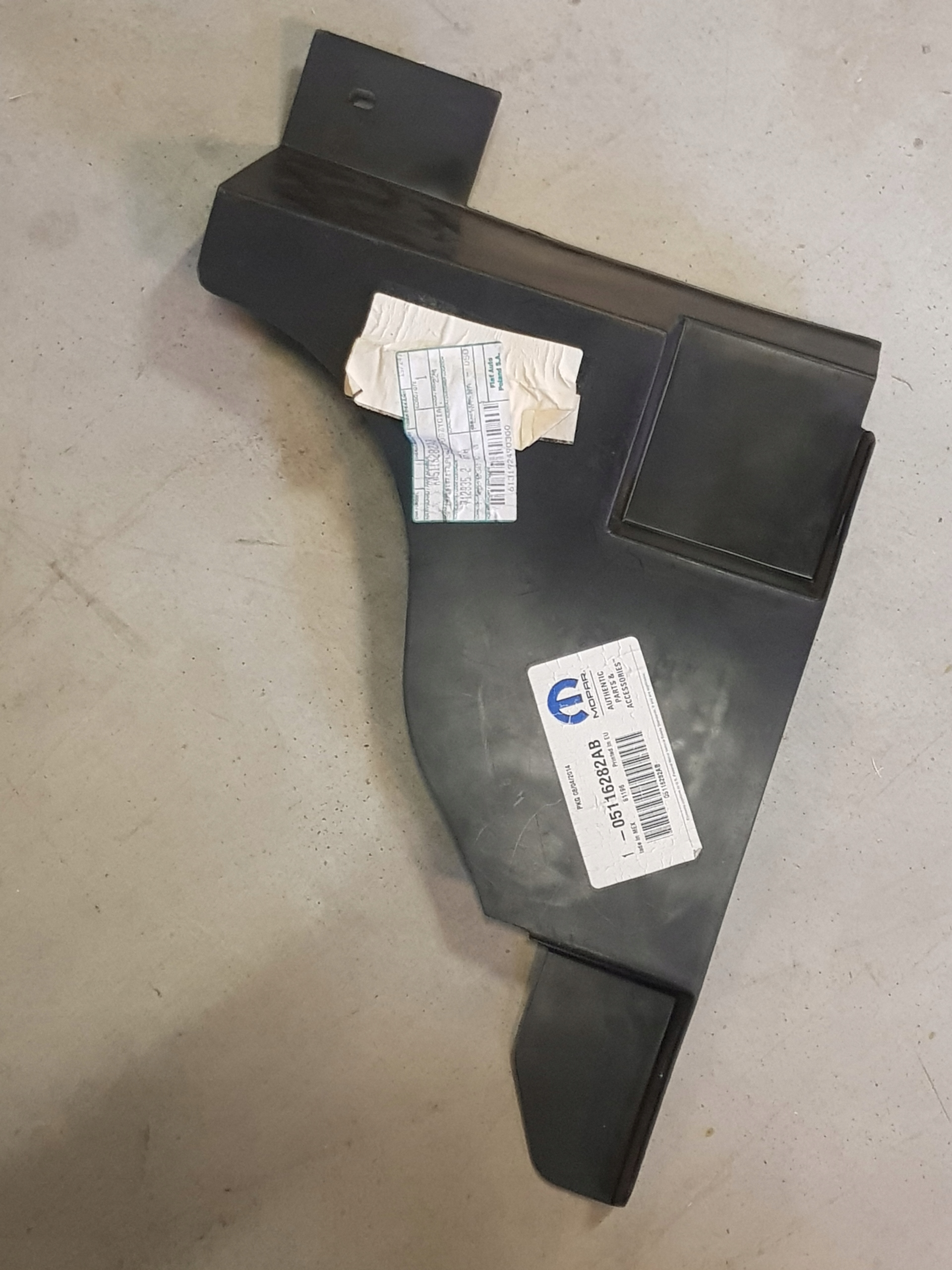 НИЖНЯЯ КРЫШКА DODGE JOURNEJ 05116282AB