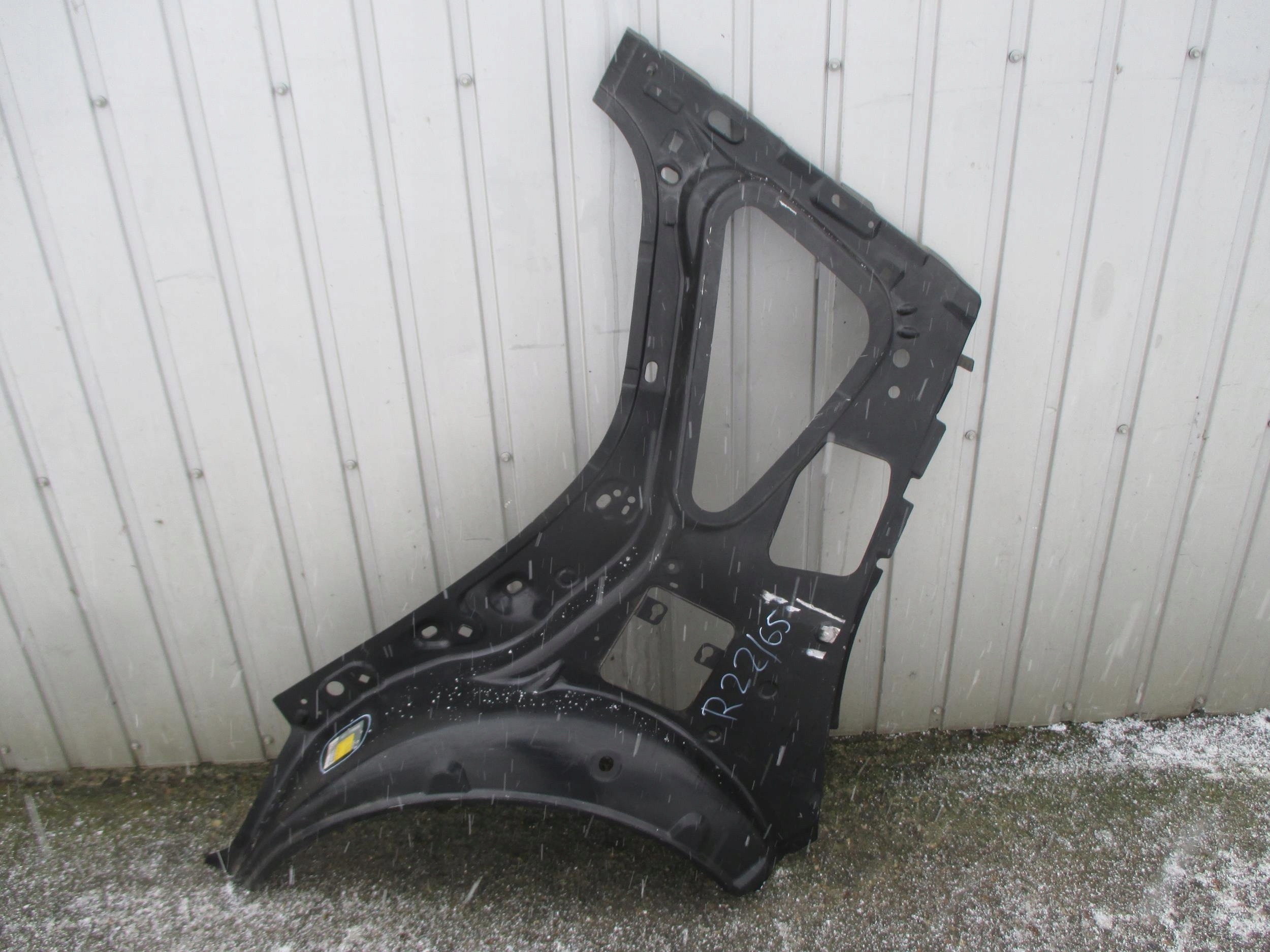 RENAULT SCENIC 2 II 03- BŁOTNIK LEWY TYLNY NADKOLE